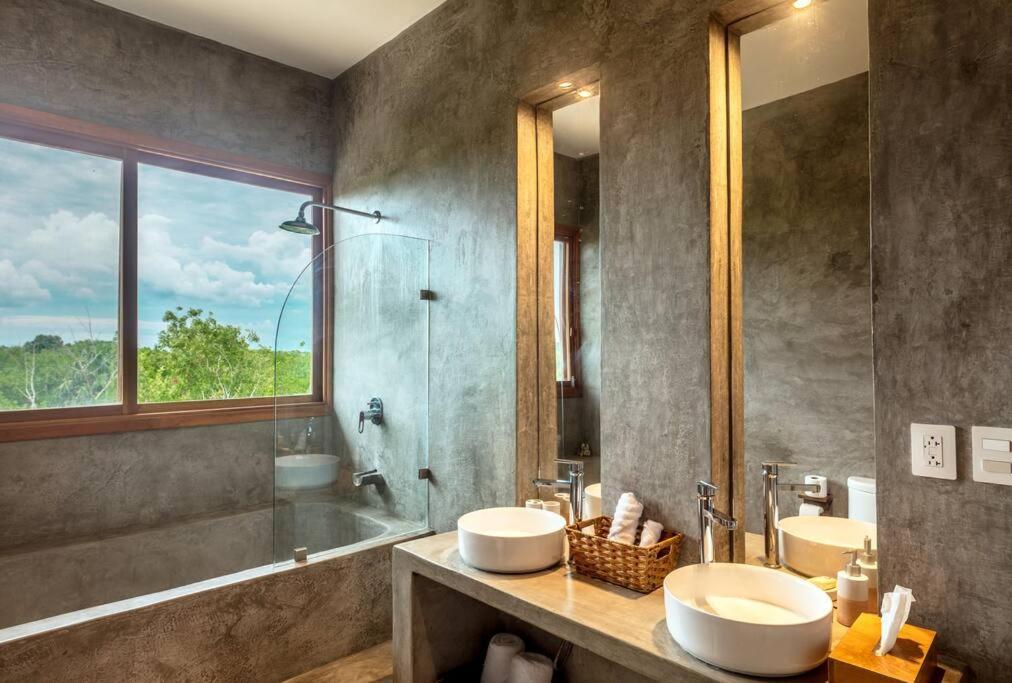 Three-Bedroom Villa photo 2