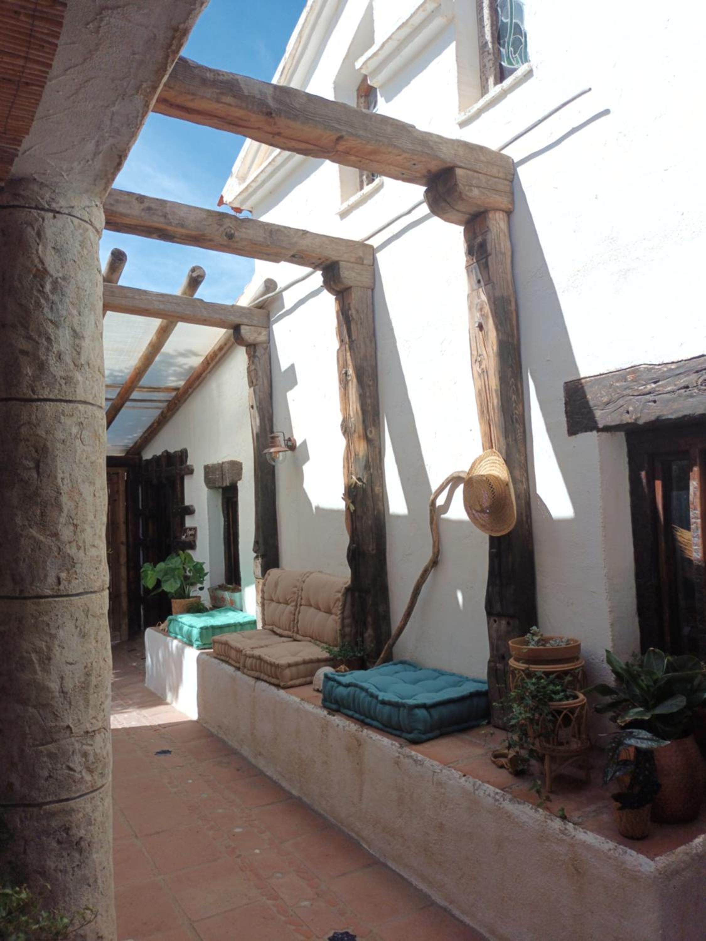 Double Room with Private Bathroom photo 2