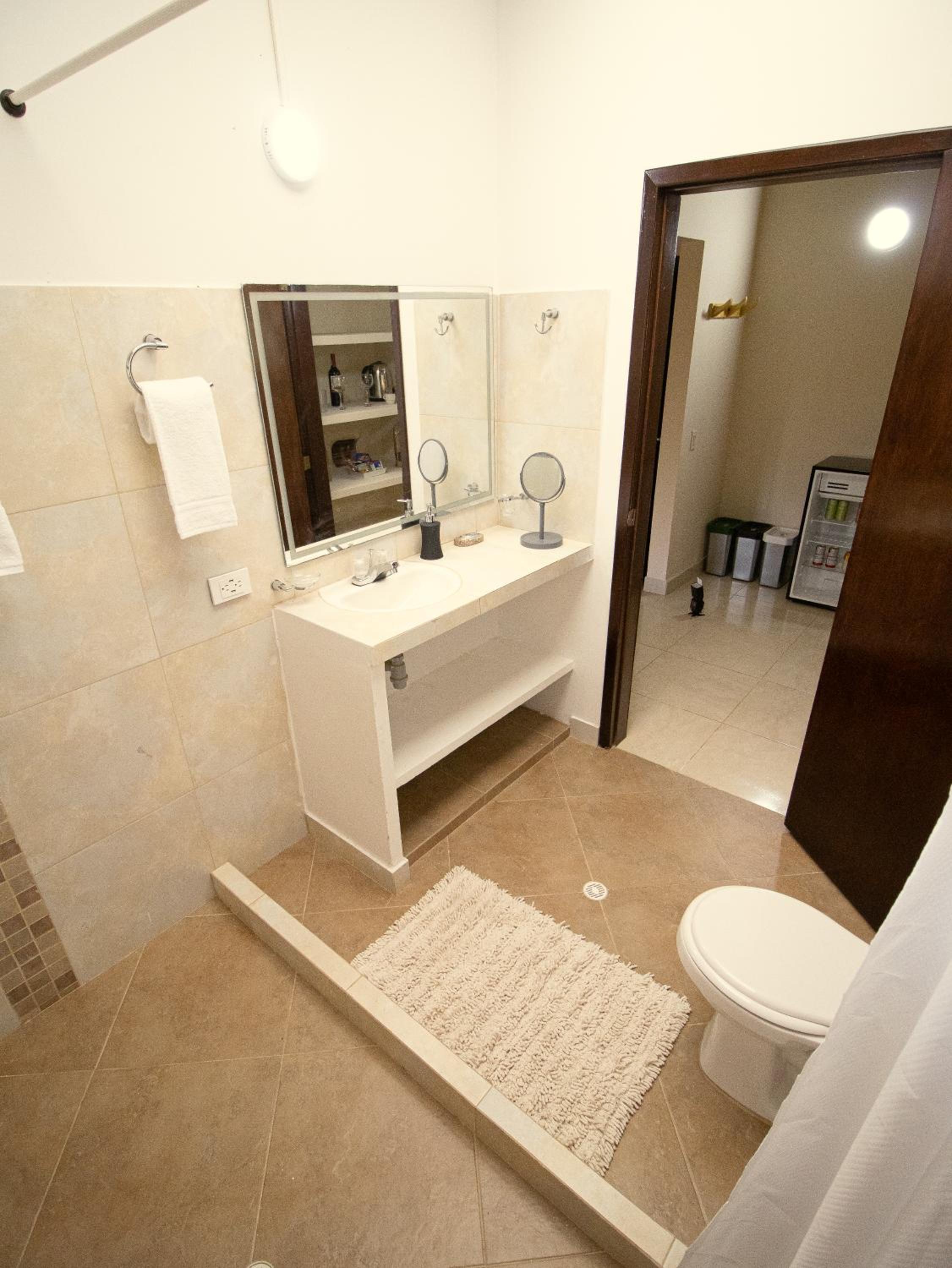 Deluxe Queen Room with Two Queen Beds photo 2