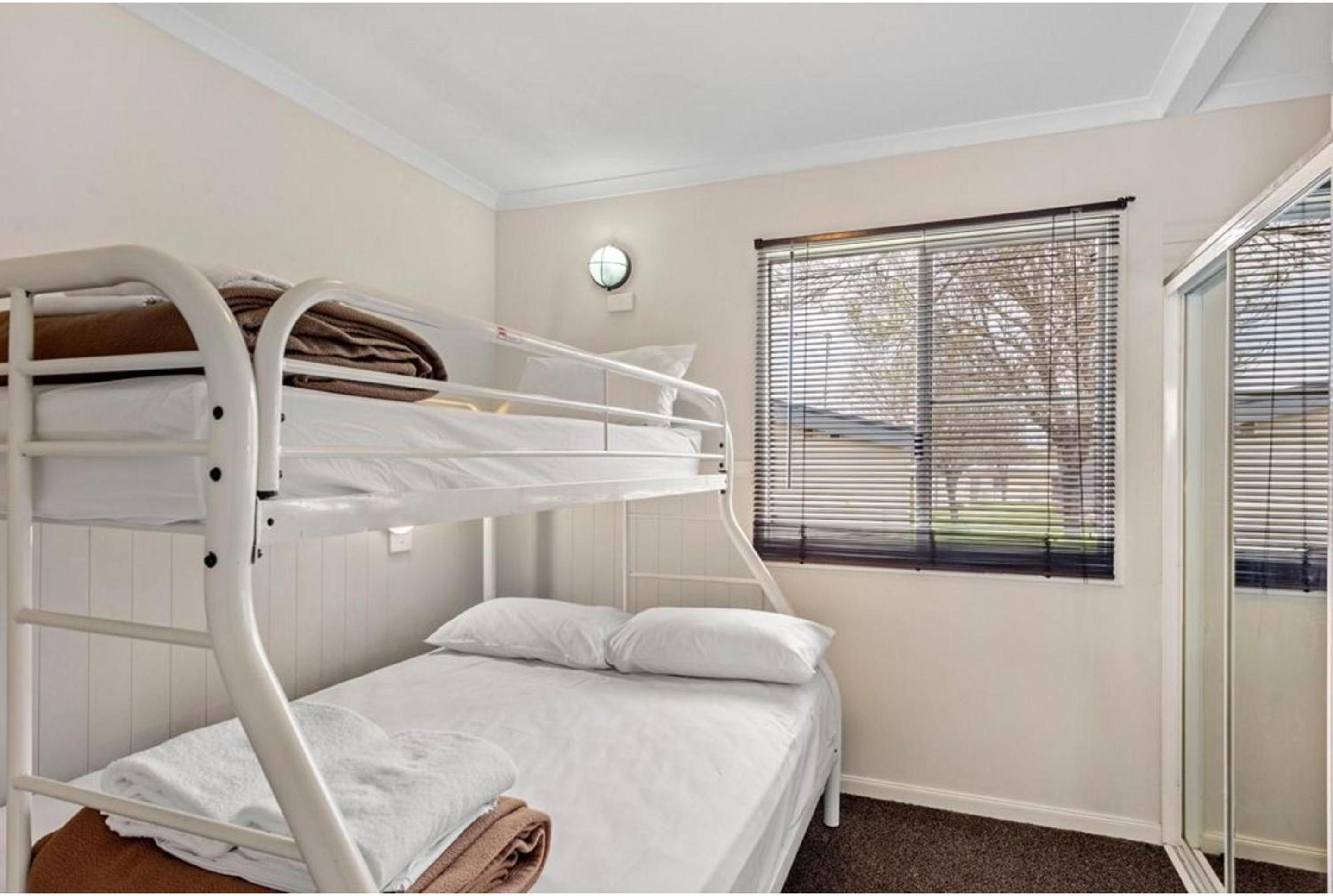 Standard Two Bedroom Cabin - Photo 3