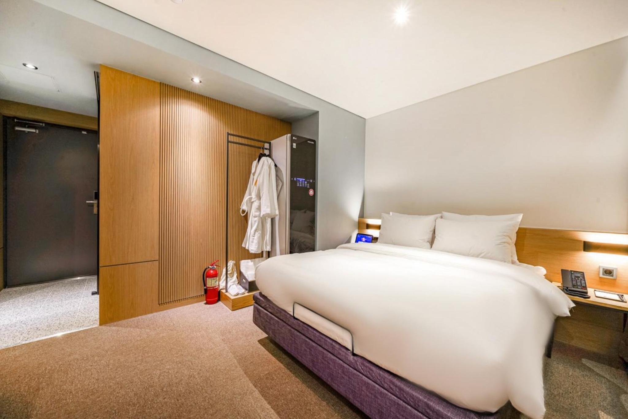 Standard Double Room - Photo 3