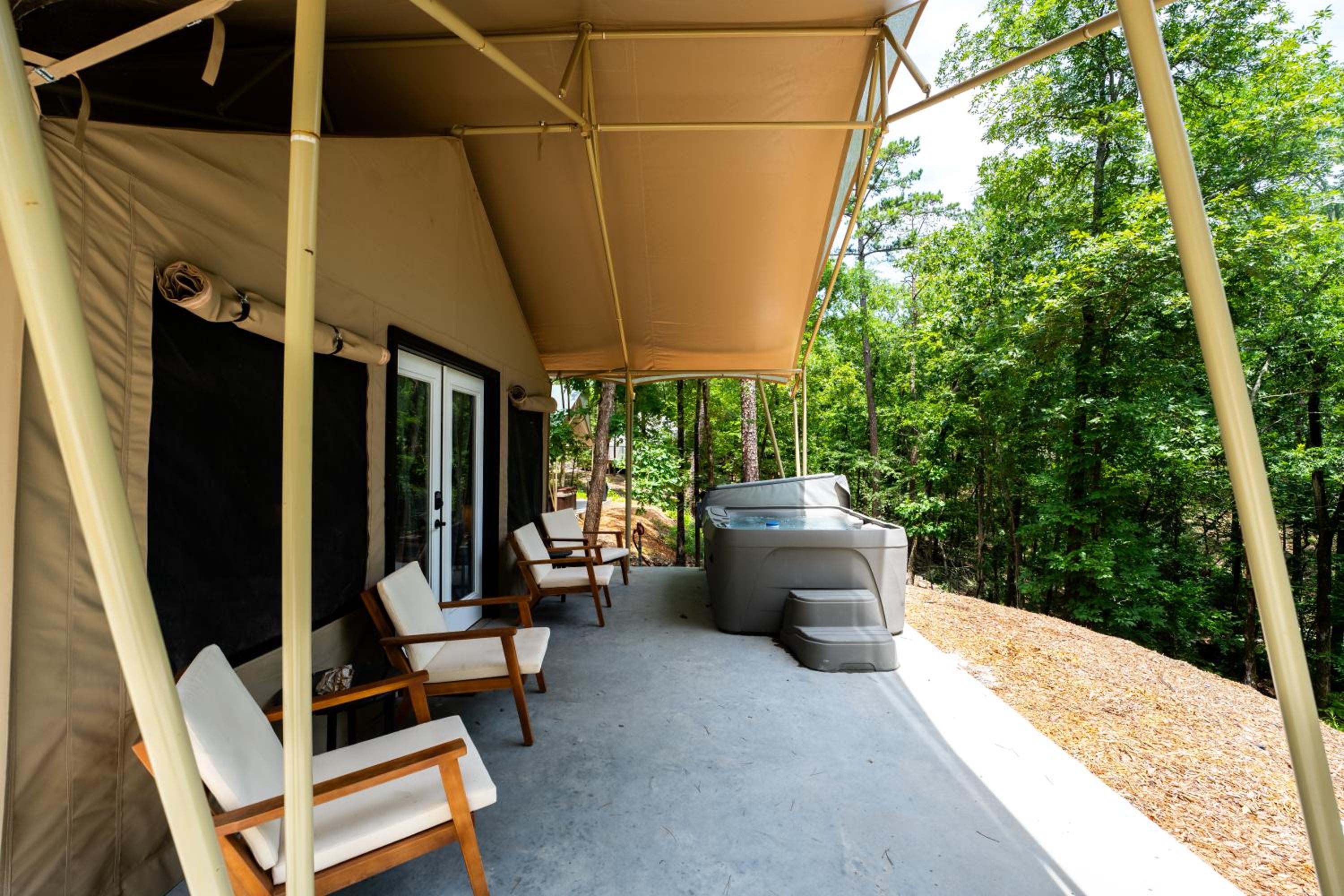 Suite with Mountain View - Photo 30