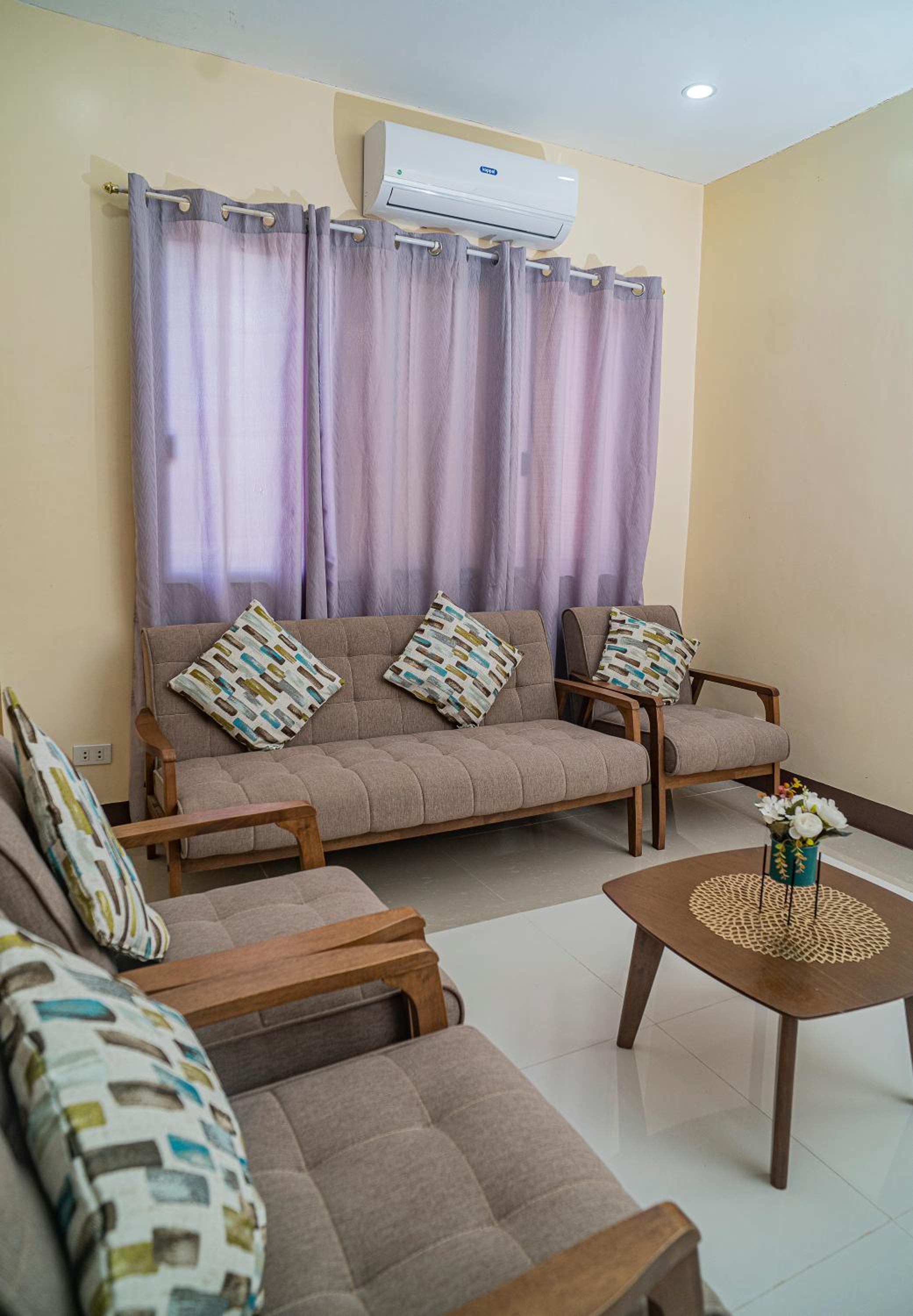 Family Room - Photo 22