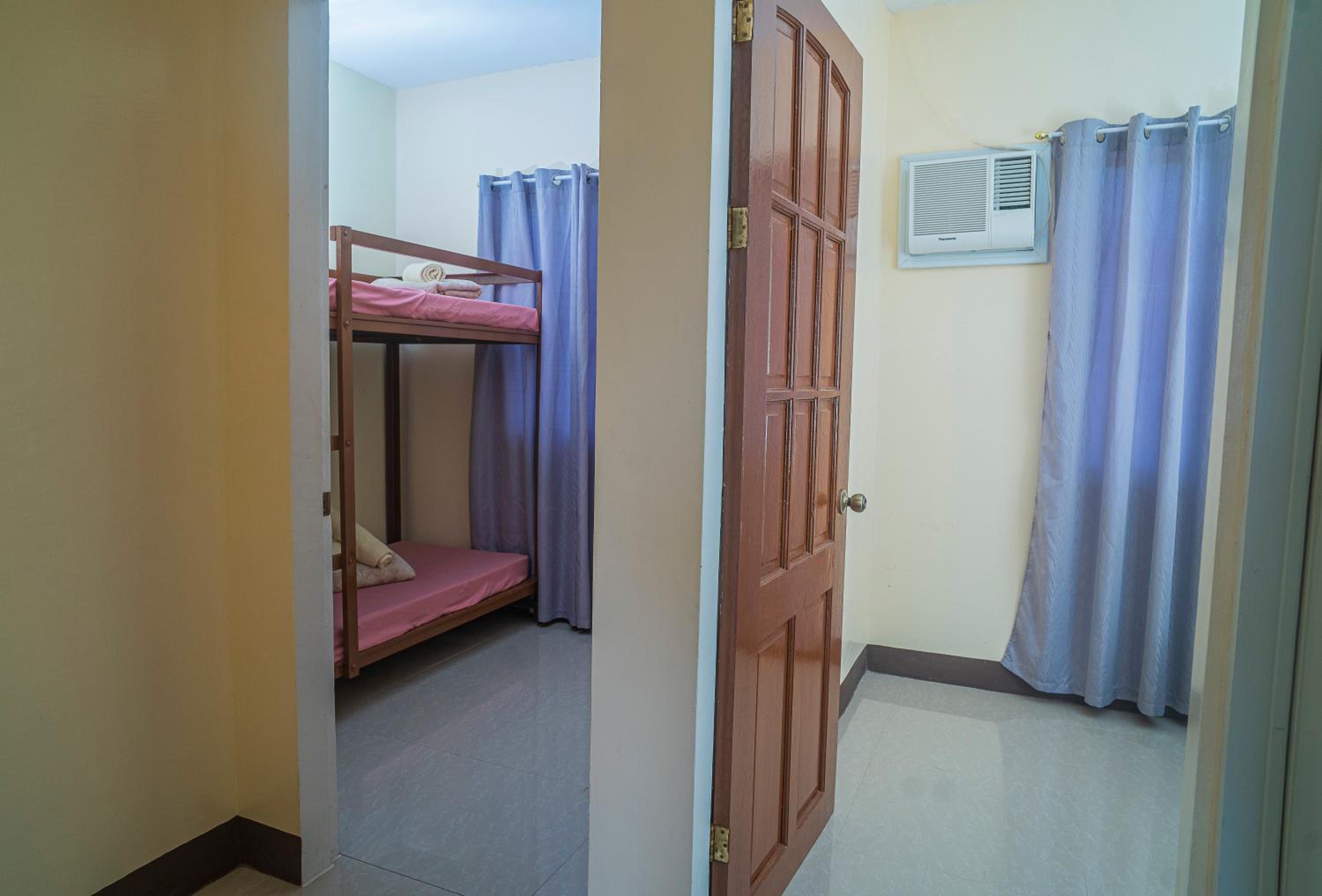 Family Room - Photo 20