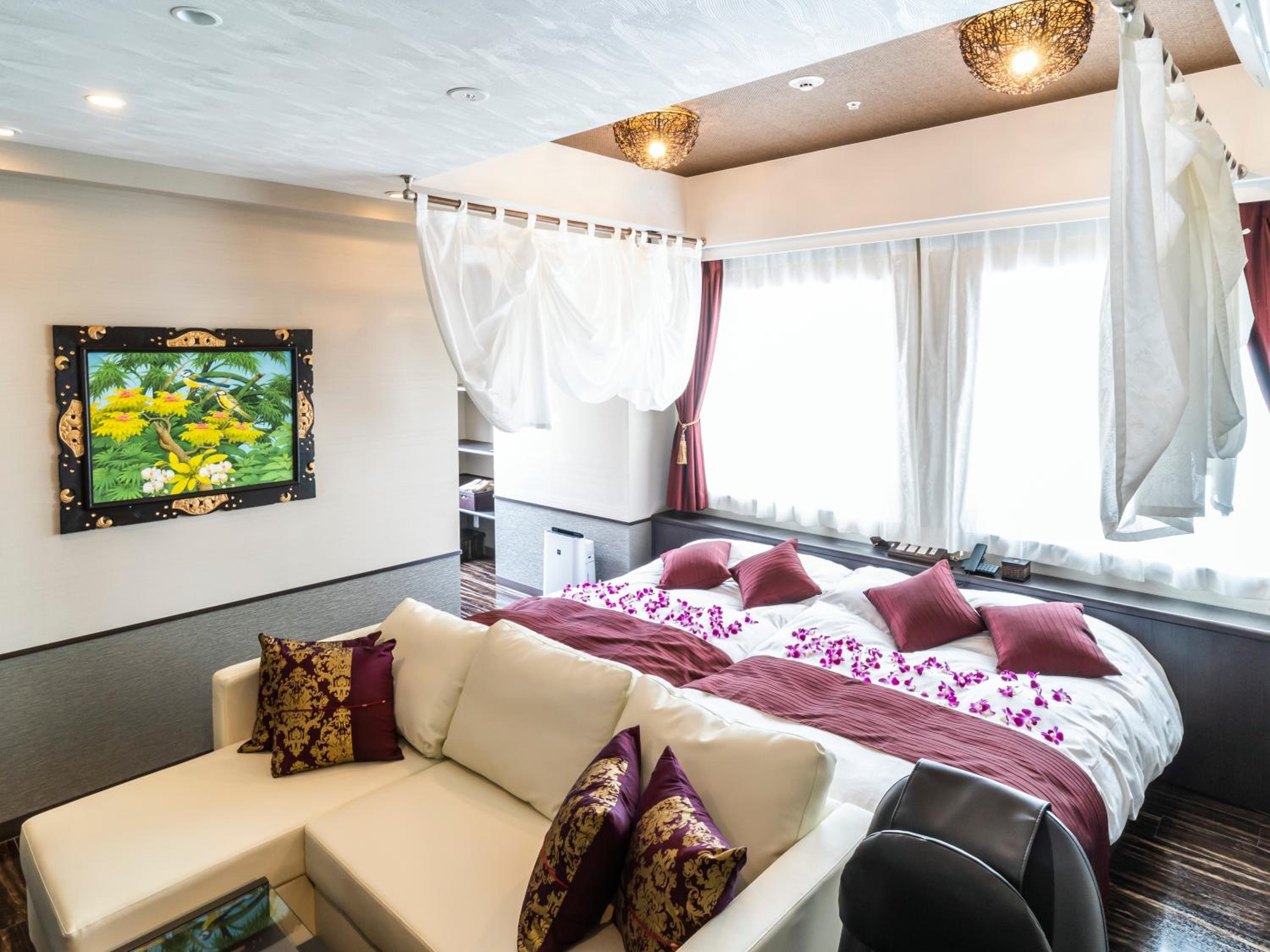 Twin Room with Private Bathroom photo 1