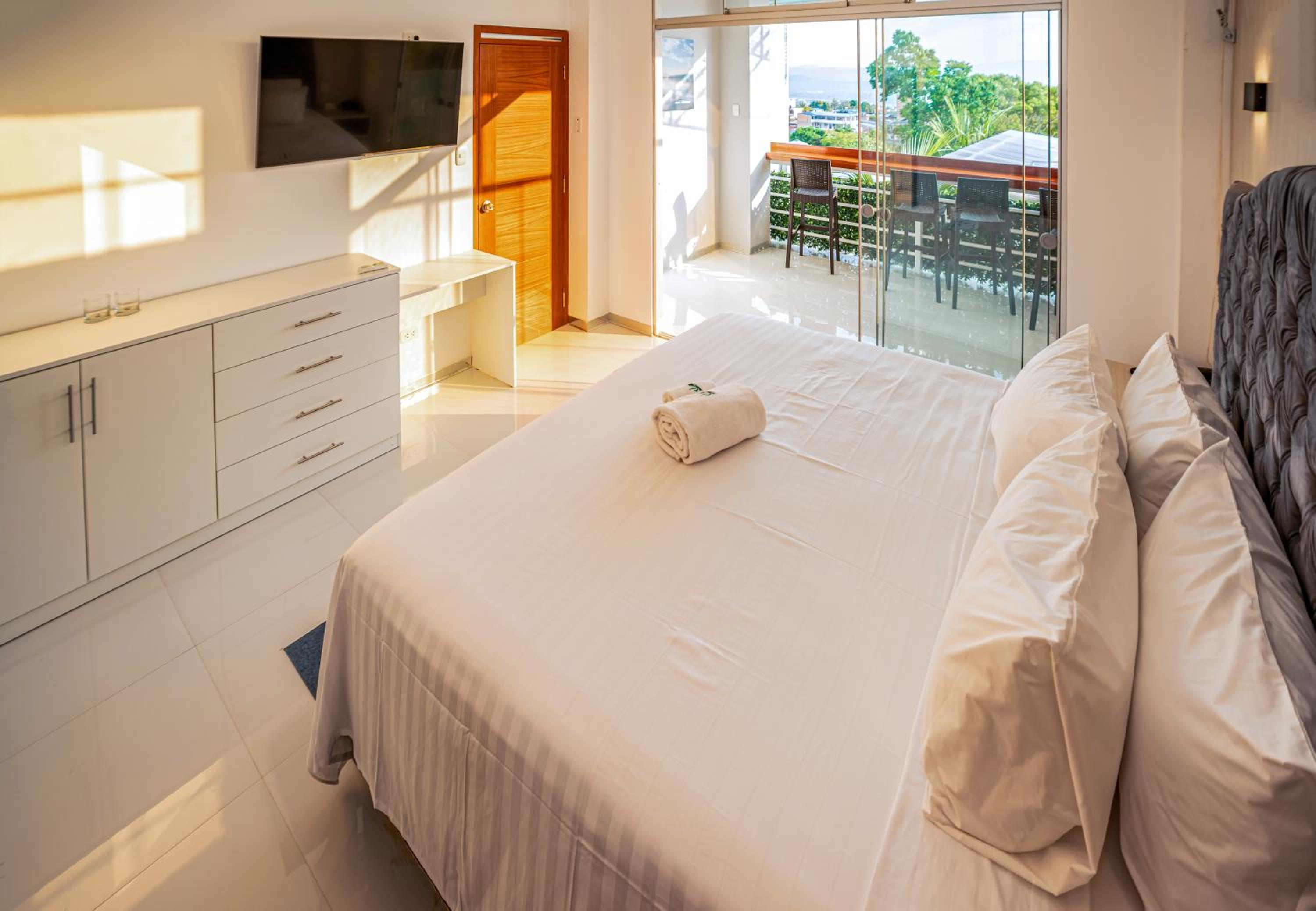 King Room with Pool View