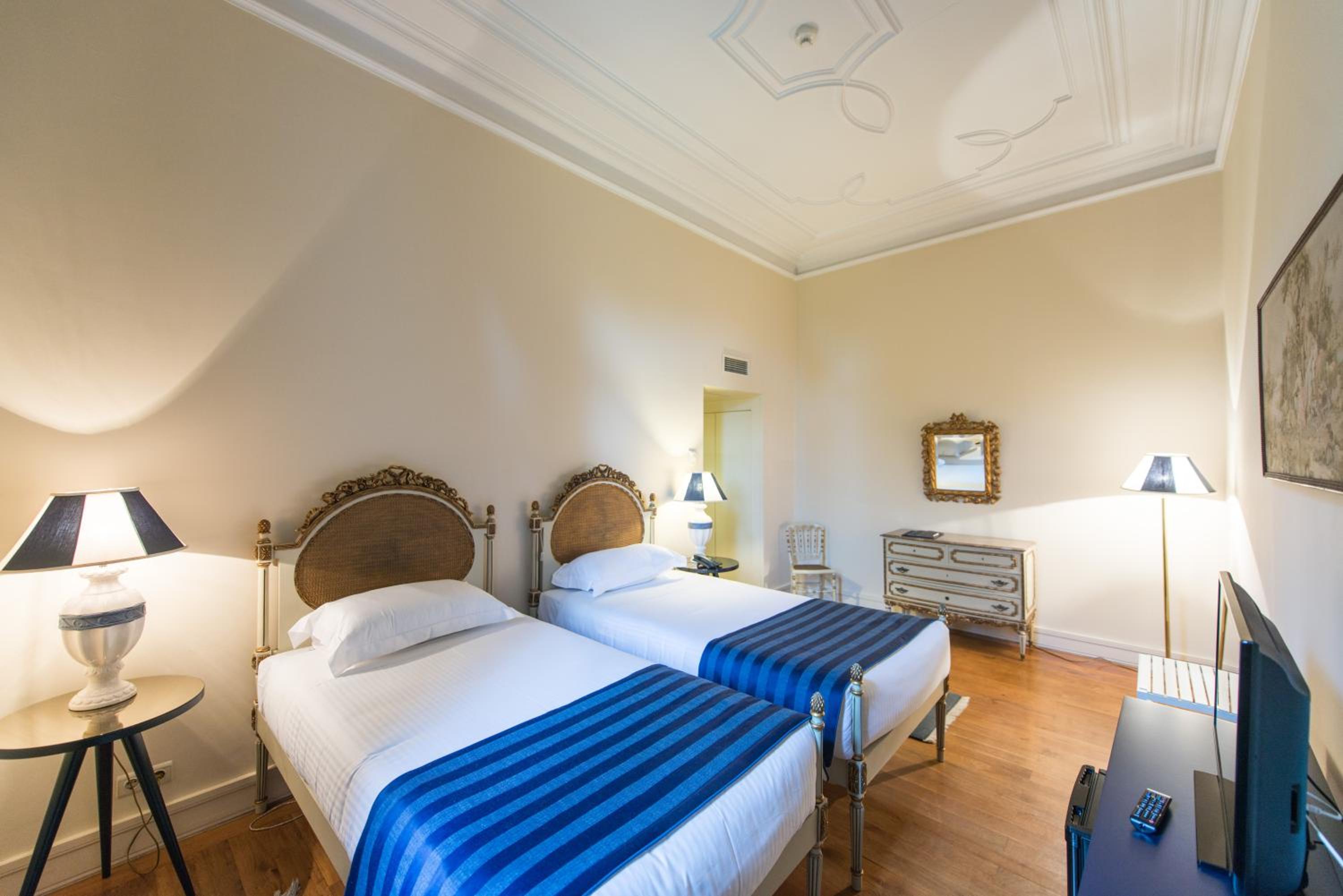 Classic Twin Room - Photo 1