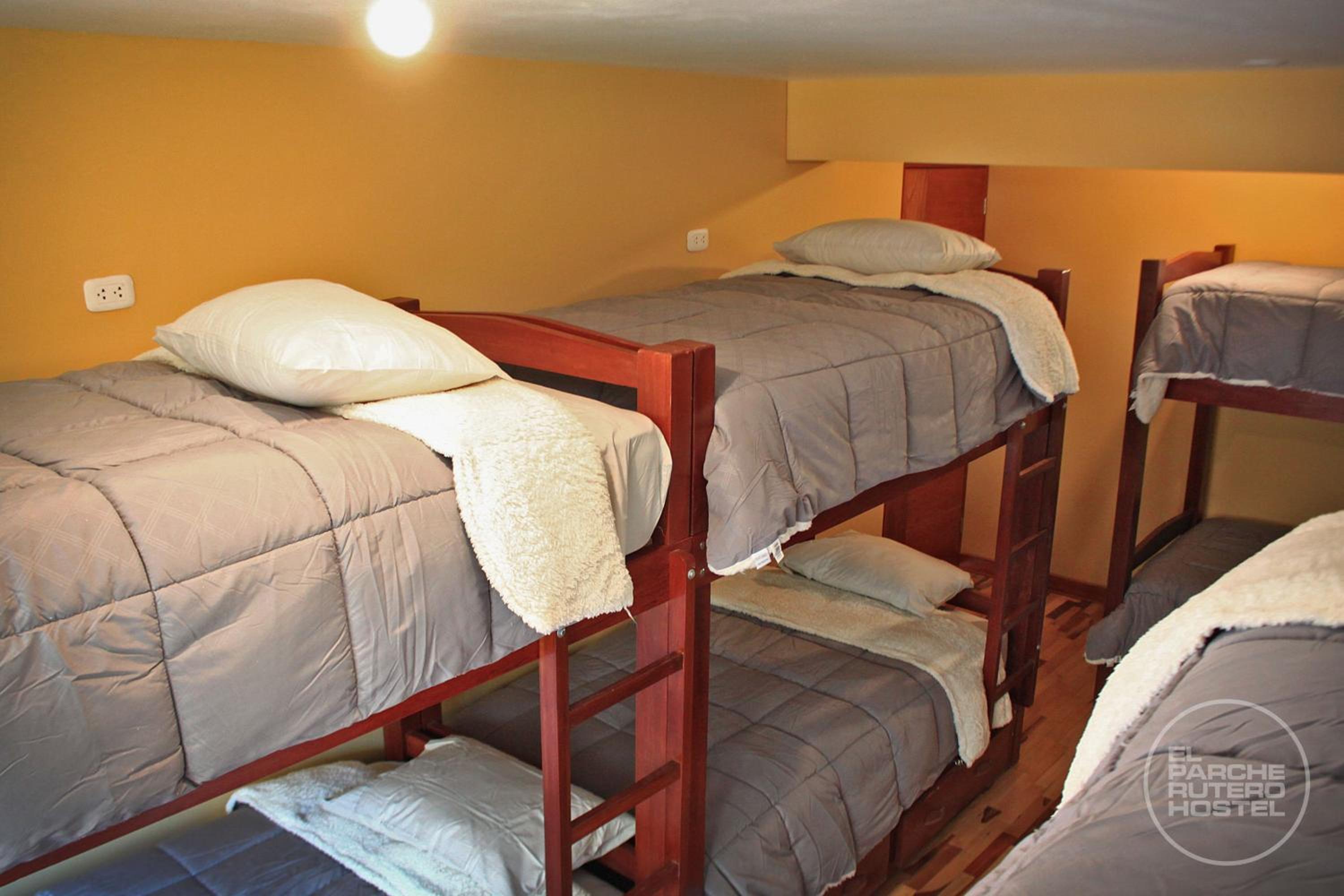 10-Bed Female Dormitory Room photo 3