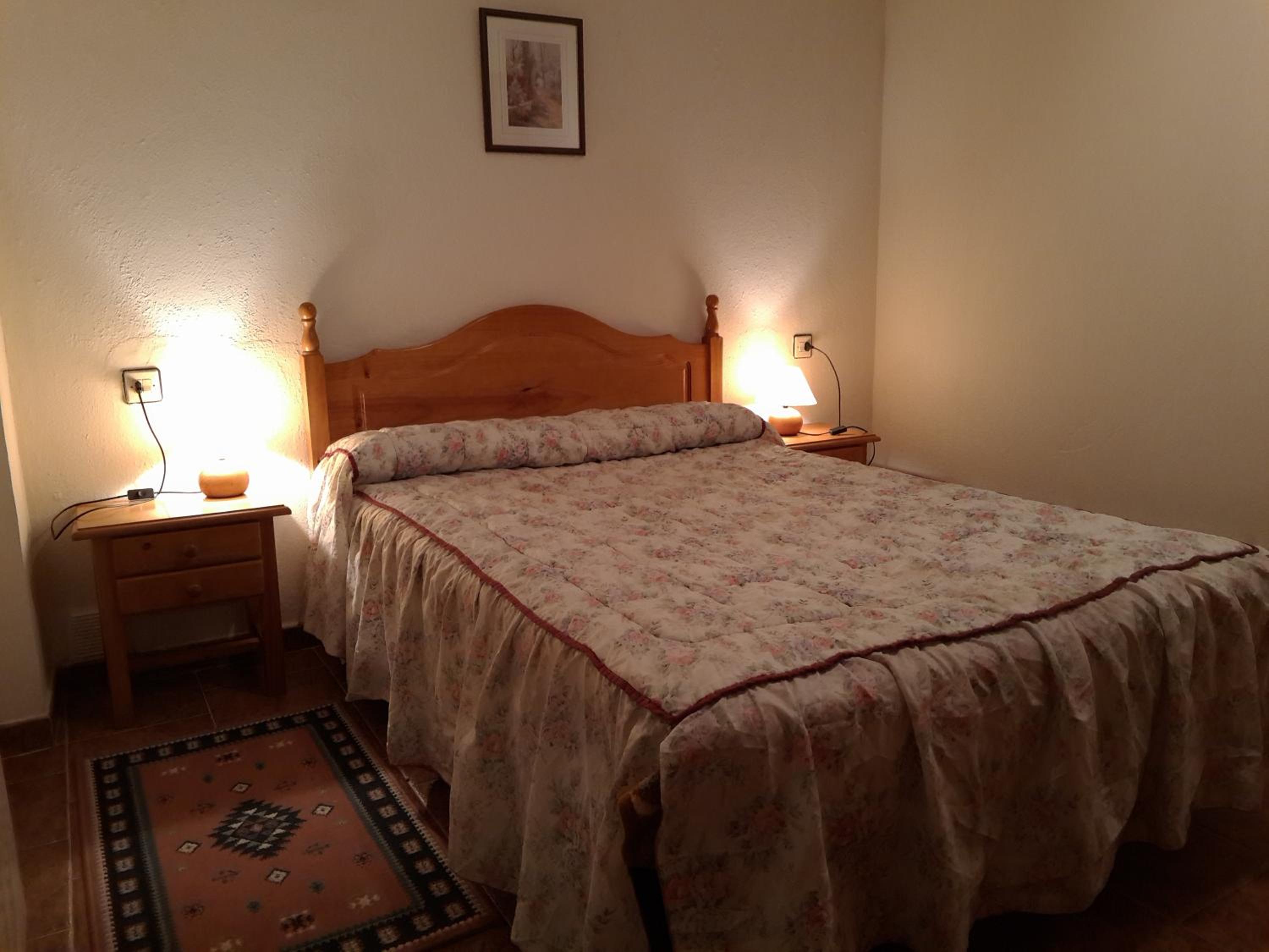 One-Bedroom Apartment - Photo 1
