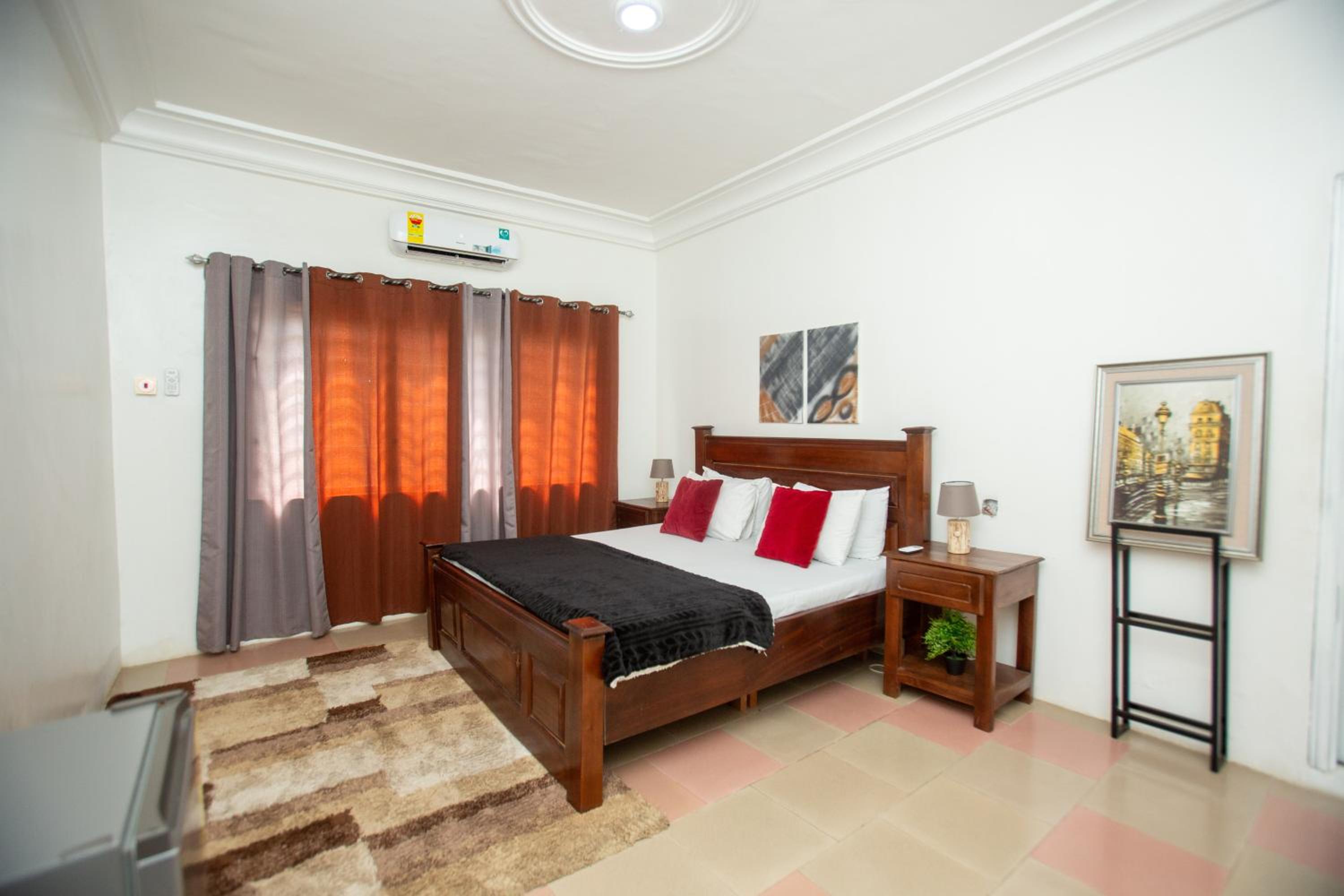 Deluxe Double Room with Shower photo 3