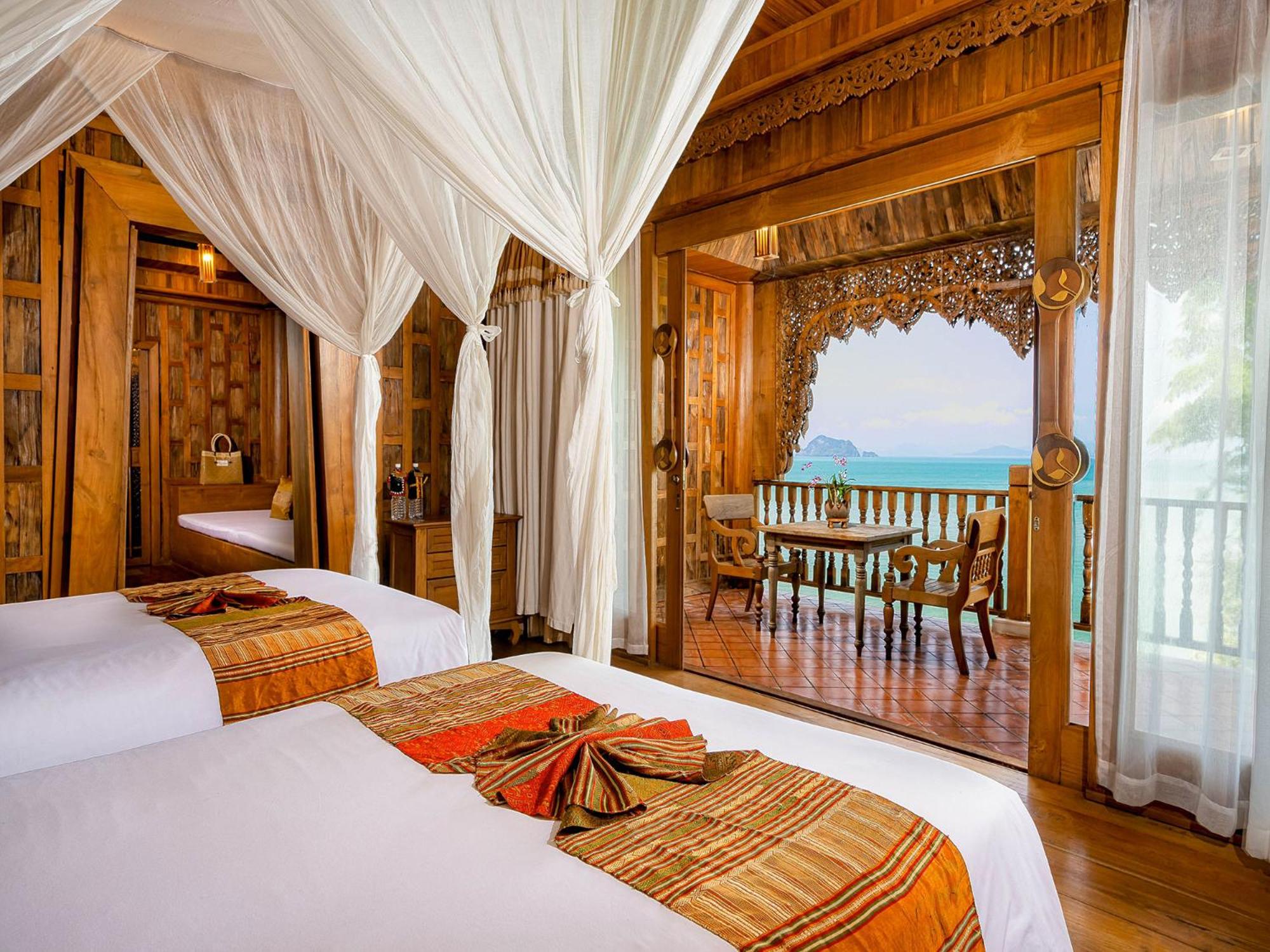 Two Bedroom Seawater Pool Villa - Photo 6