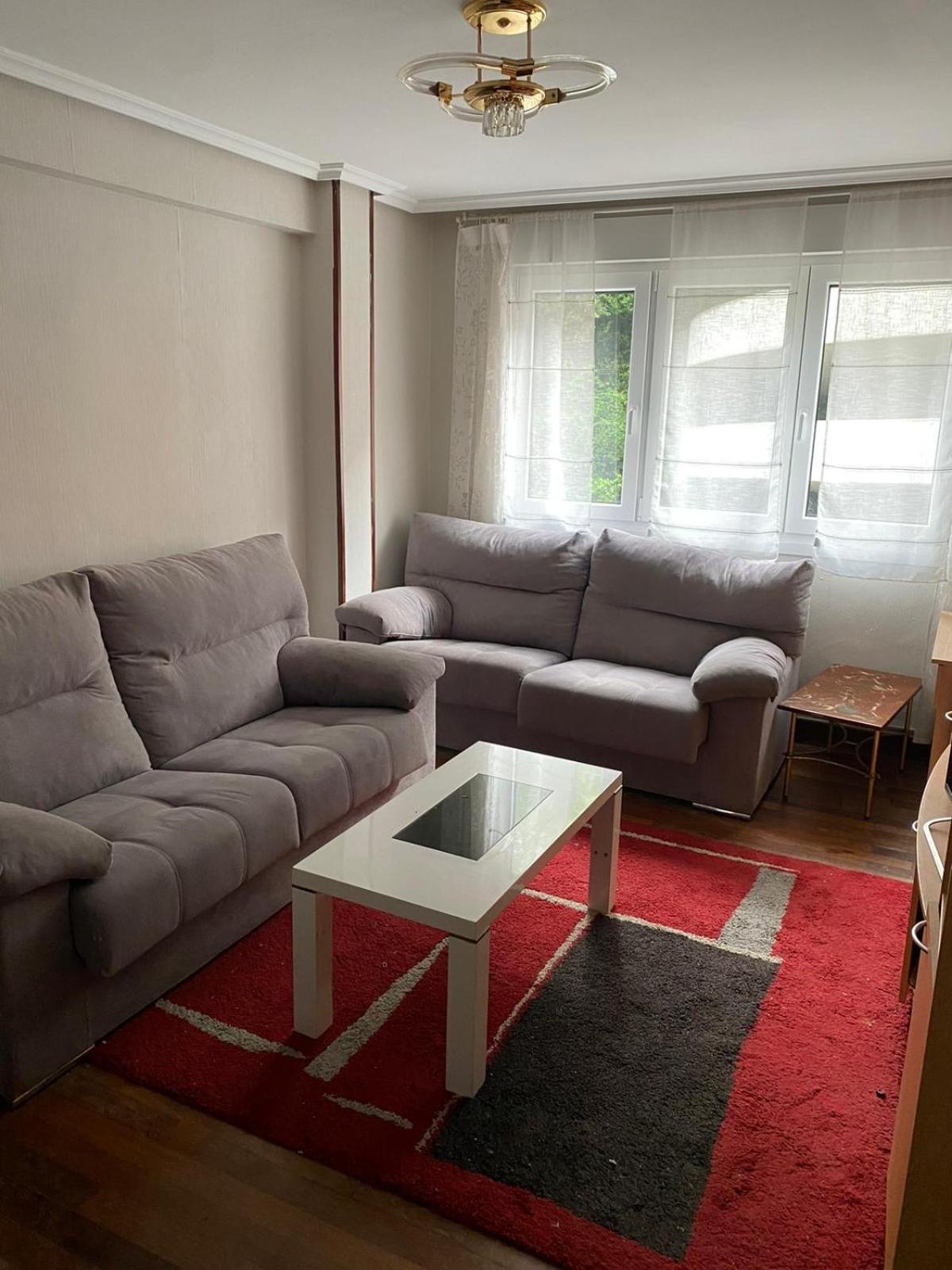 Apartment photo 2