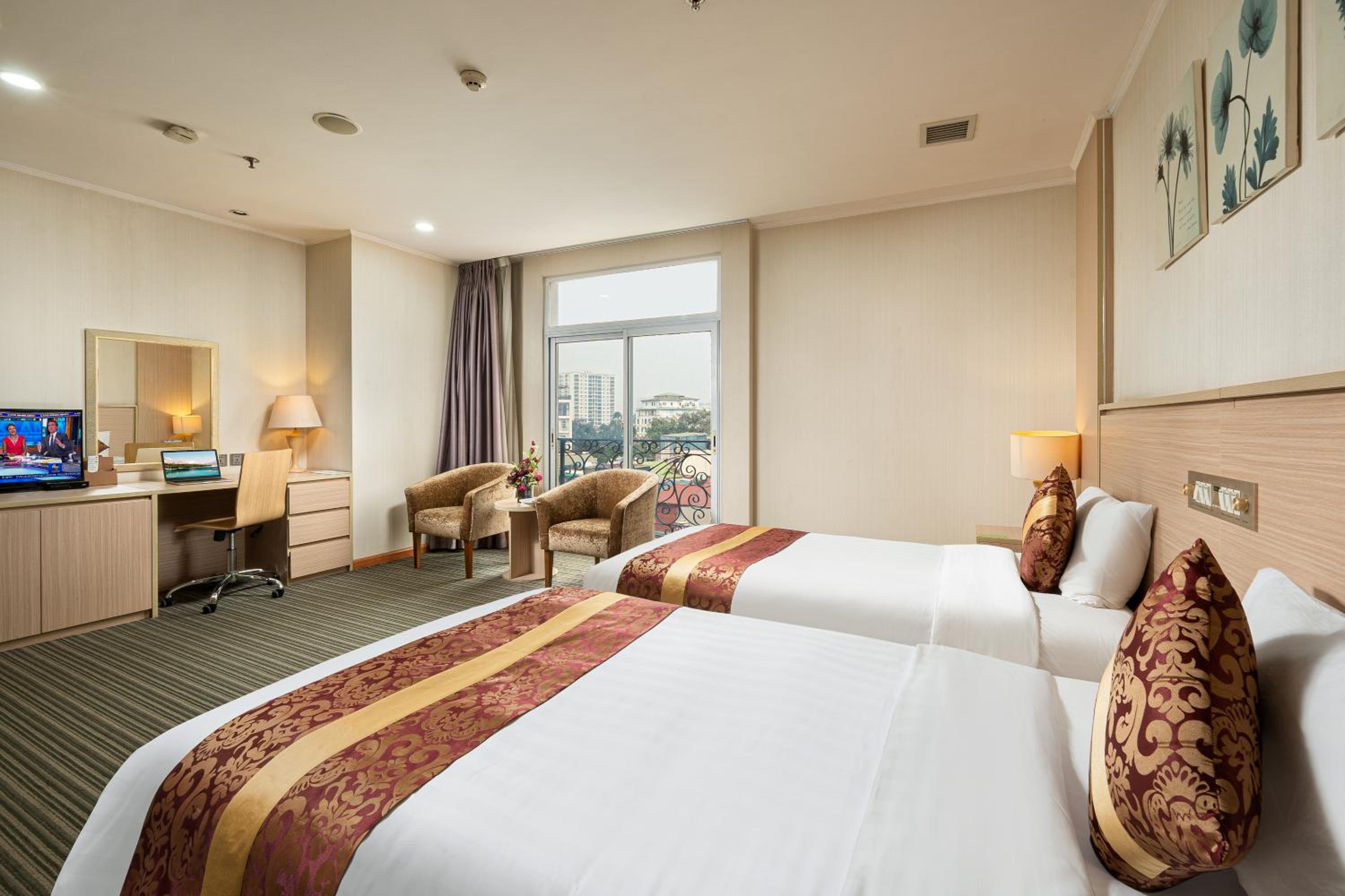 Deluxe Twin Room photo 1