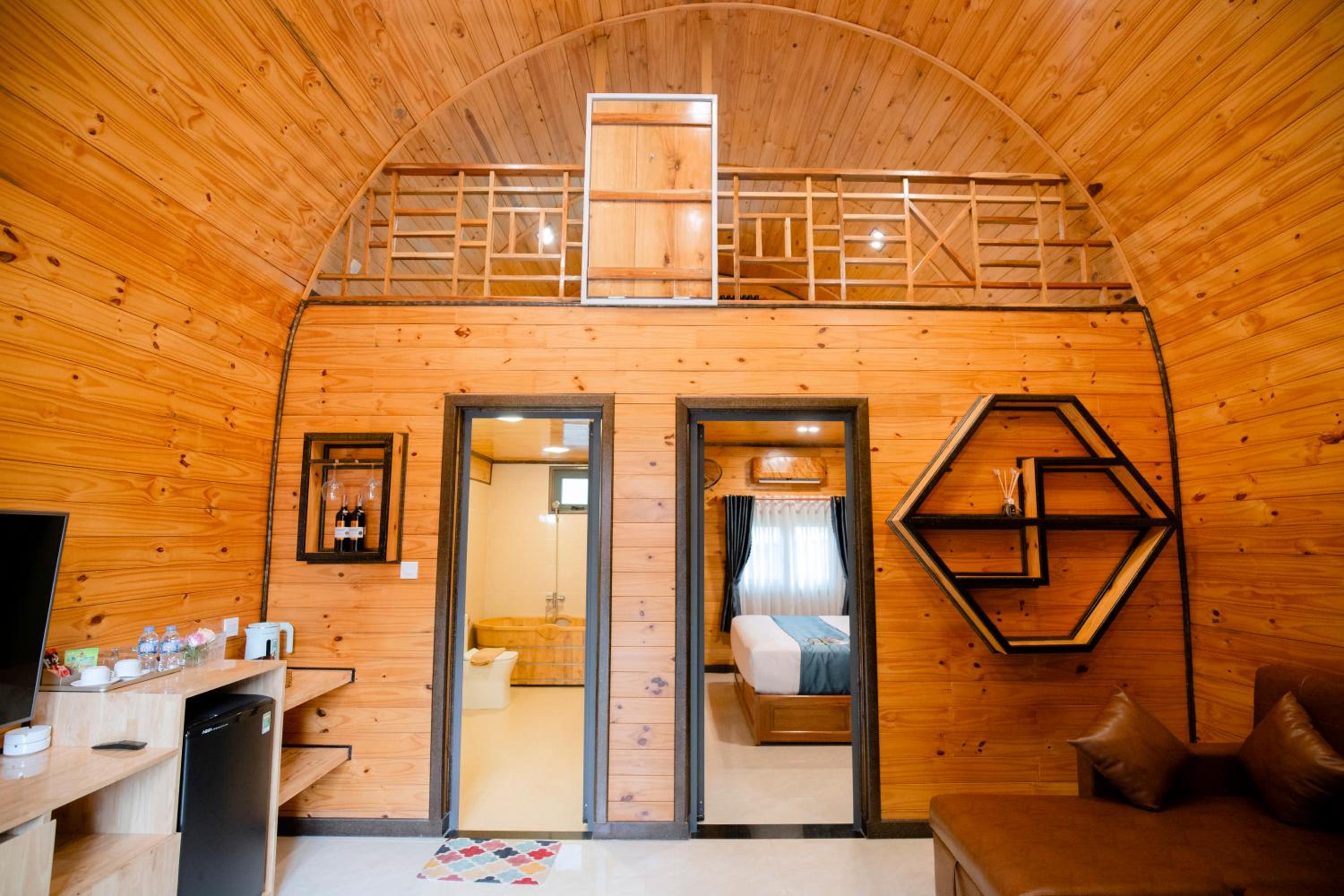 One-Bedroom Bungalow photo 3