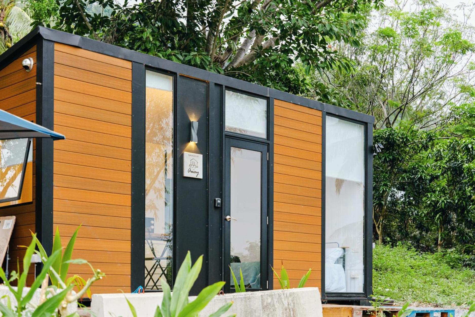 Mobile Home photo 3