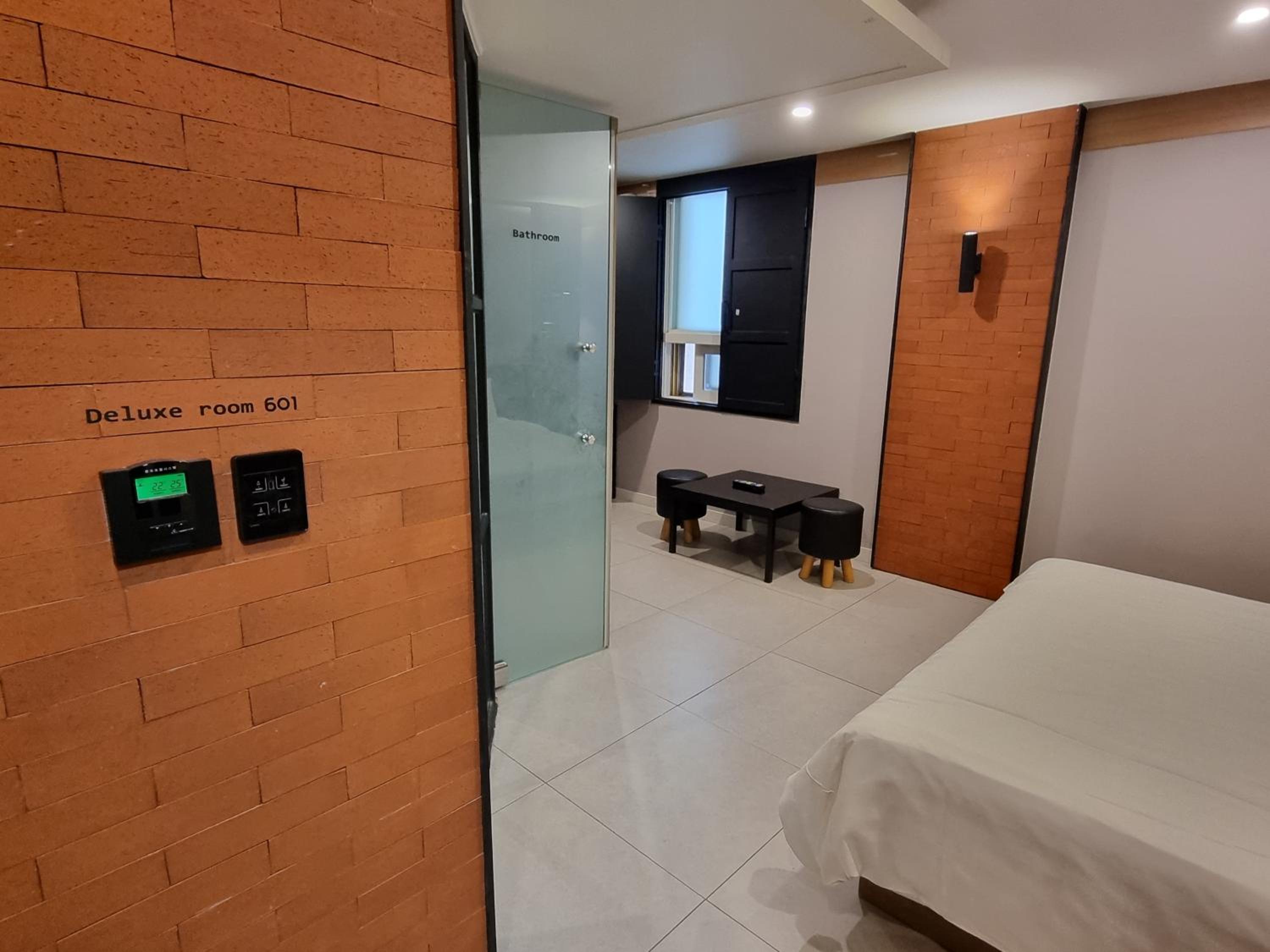 Double Room - Photo 13