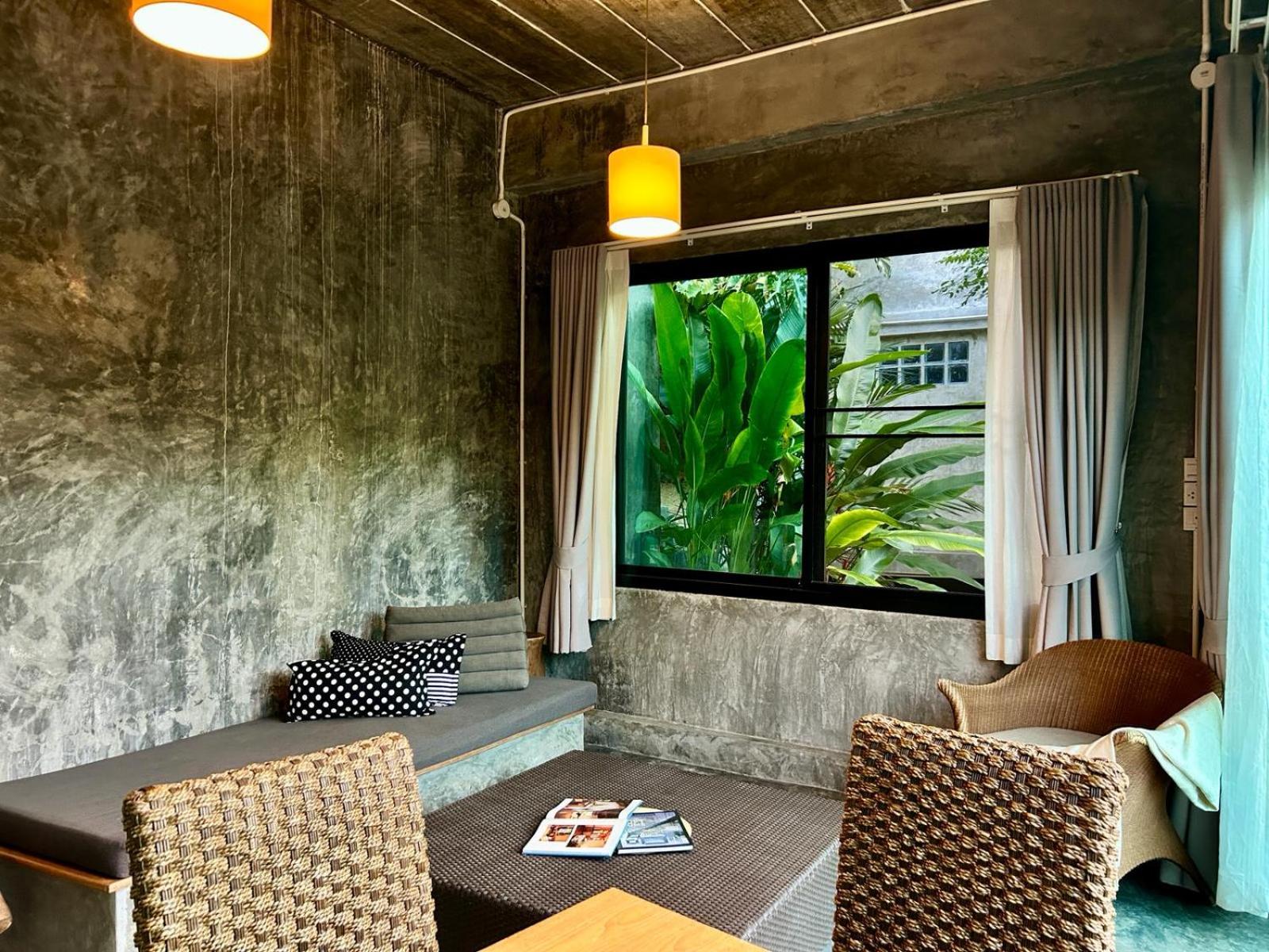Two-Bedroom House - Photo 22