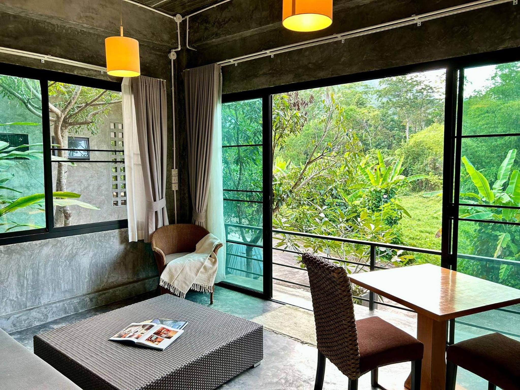 Two-Bedroom House - Photo 1
