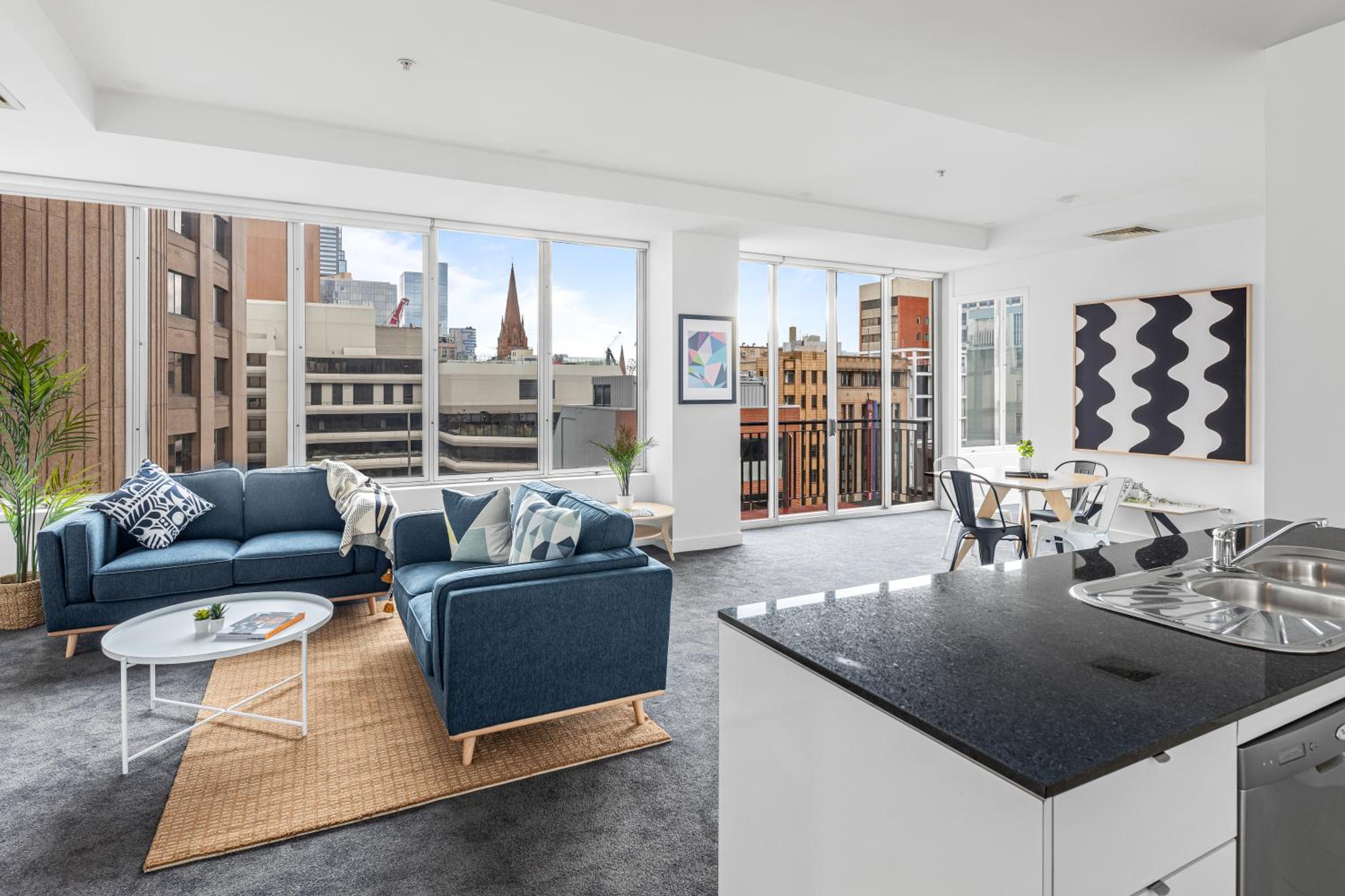 Two-Bedroom Deluxe Apartment with Balcony