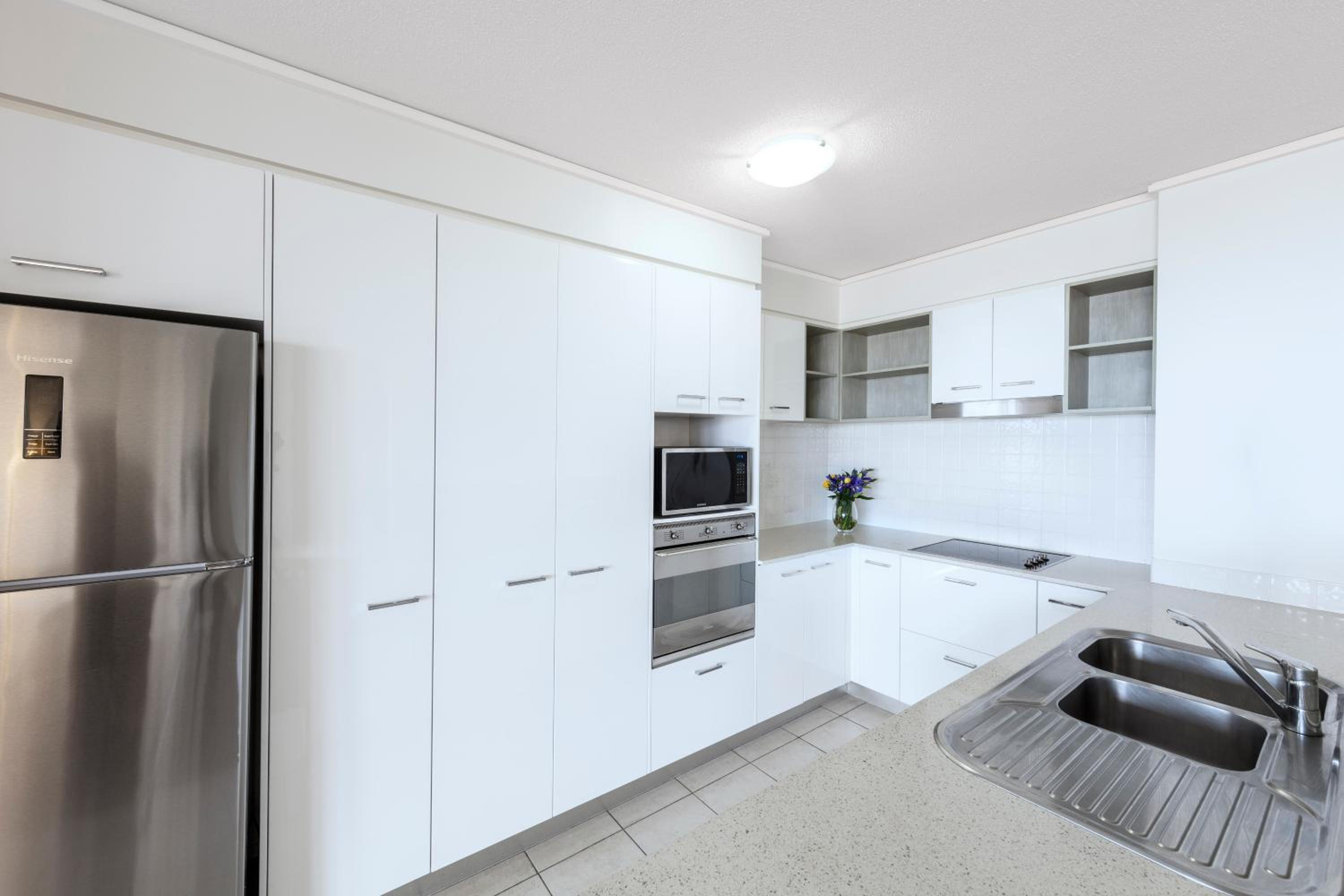 Three-Bedroom Apartment - Photo 2