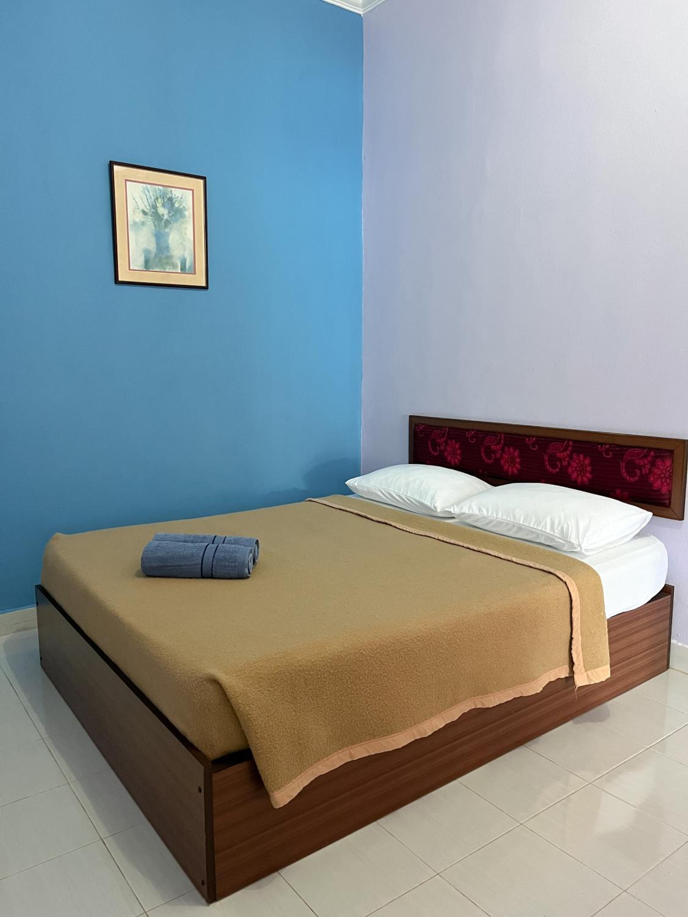 Budget Double Room photo 2