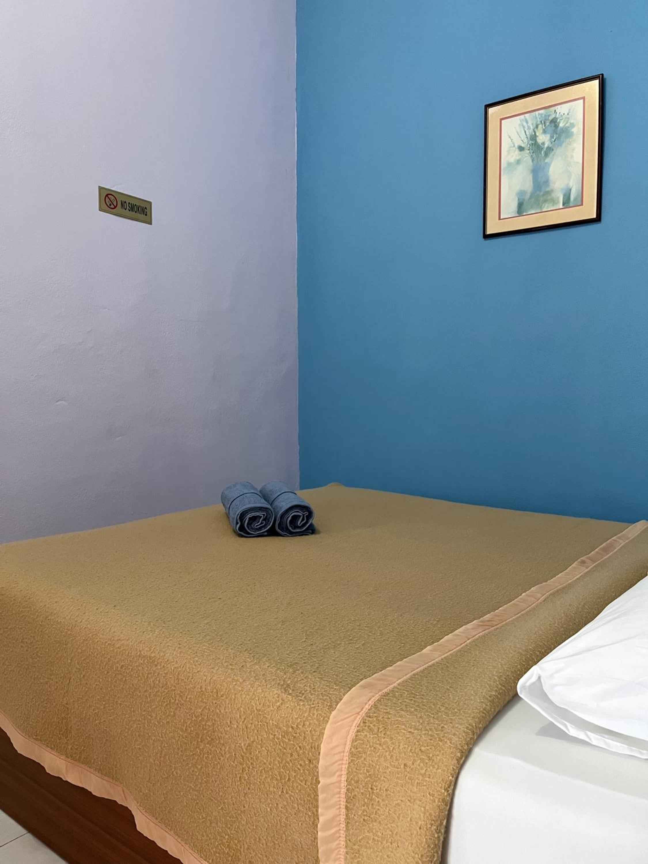 Budget Double Room photo 3
