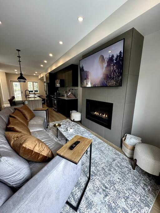 Four-Bedroom House photo 1