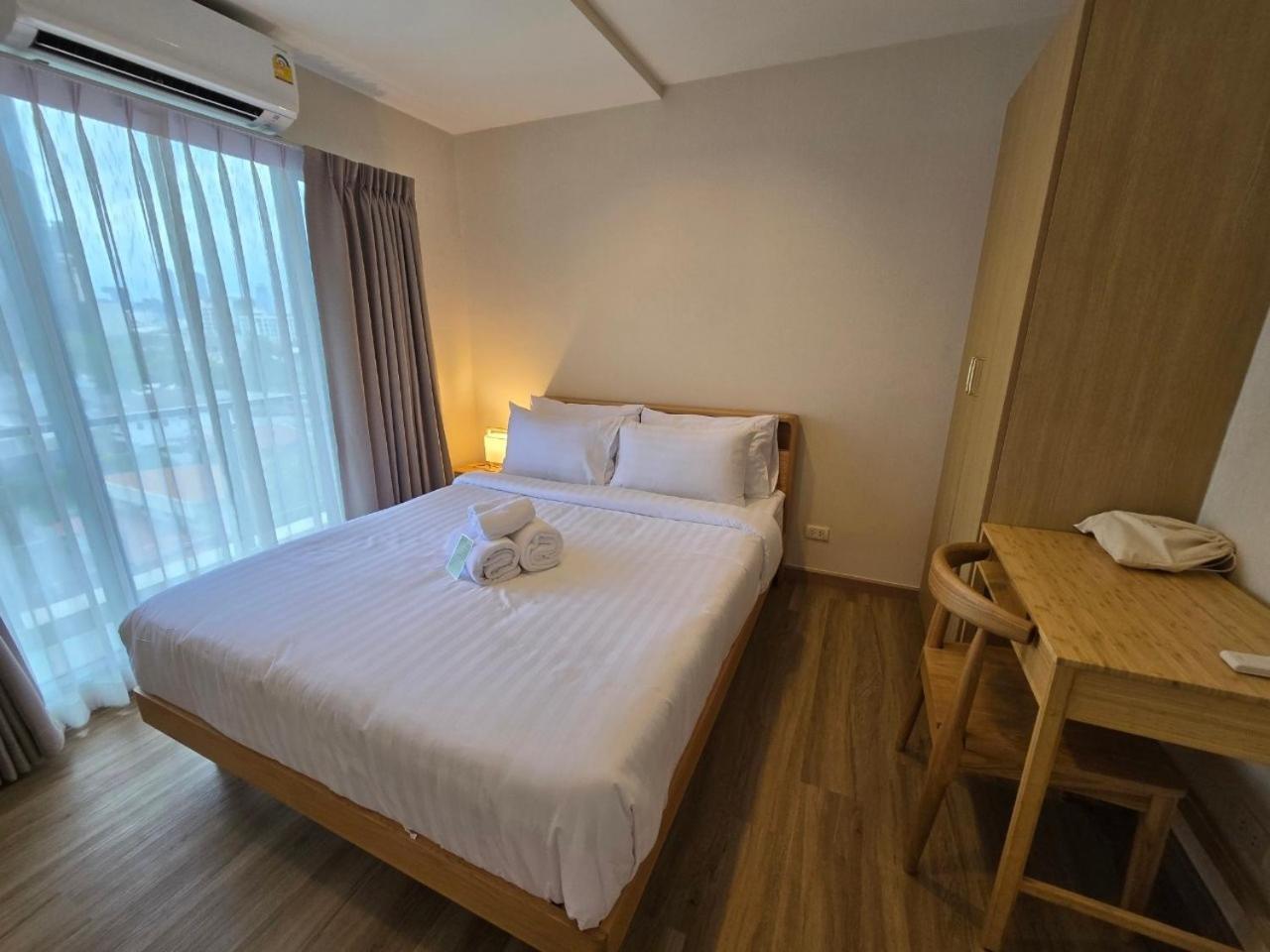 Minimal 2BR Family Suite photo 2