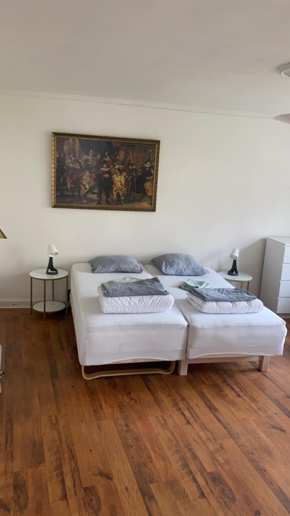 Standard Twin Room with Shared Bathroom photo 1