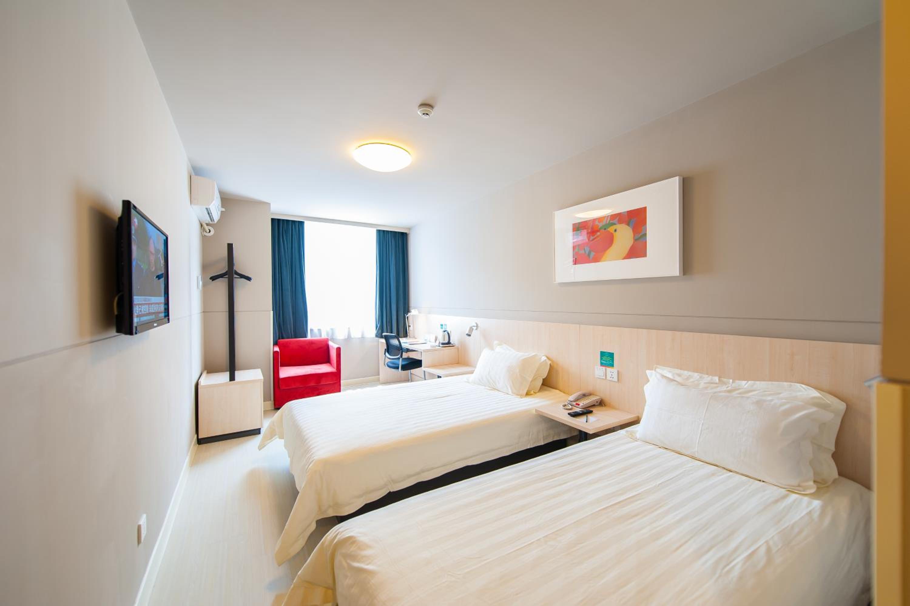 Standard Twin Room A