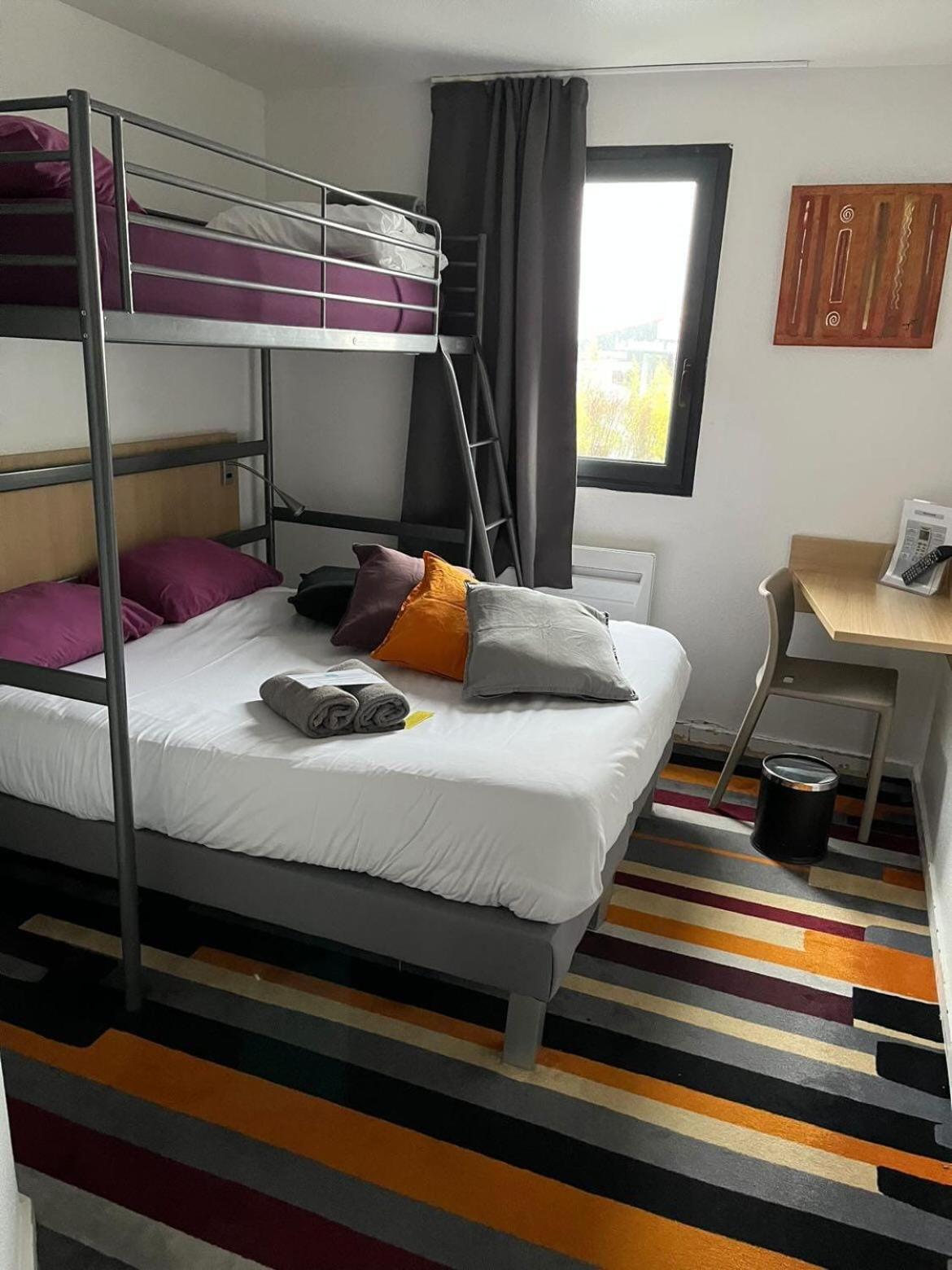 Triple Room - 1 Double Bed 1 Single Bed
