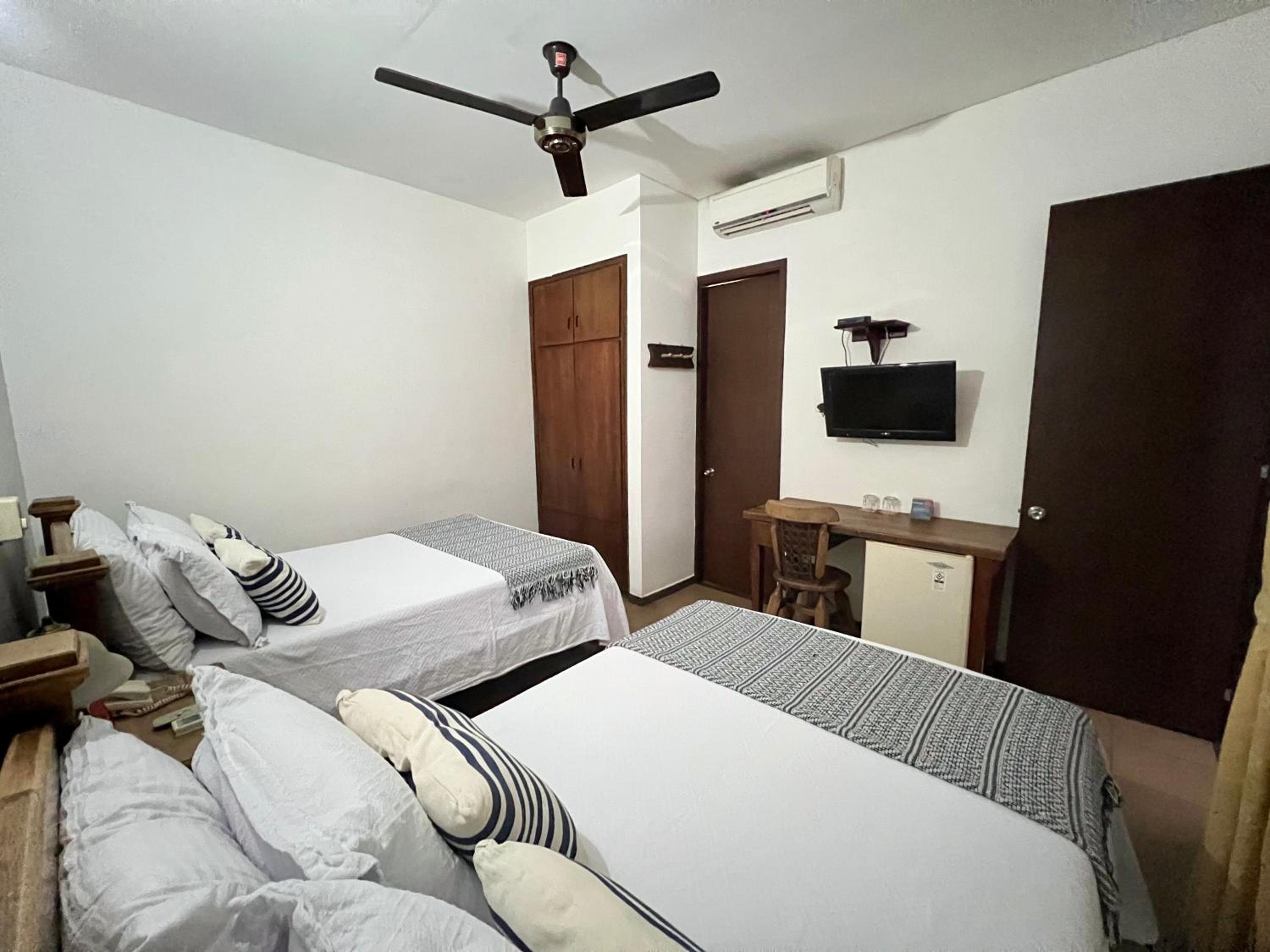 Superior Twin Room photo 2