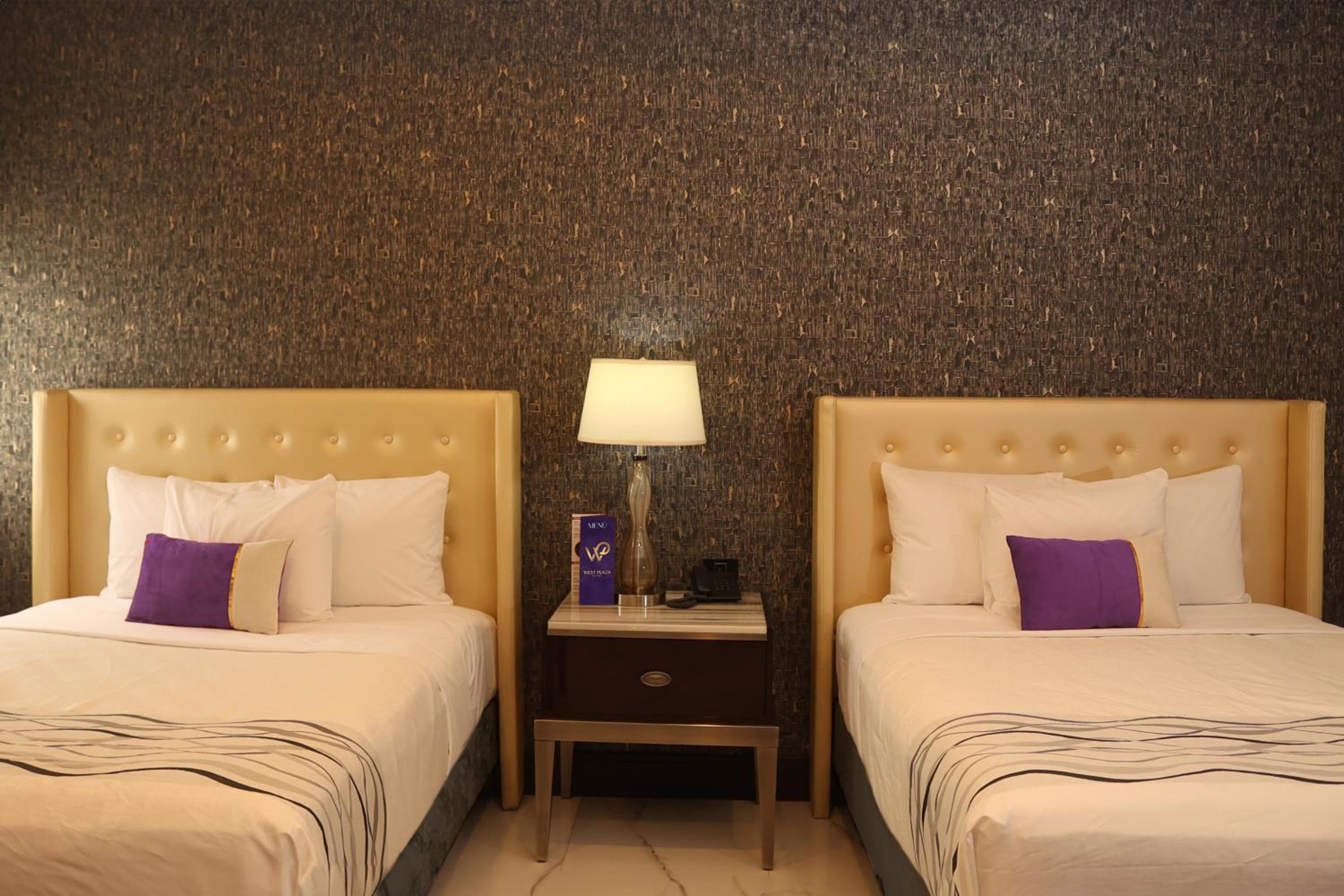 Deluxe Twin Room photo 3
