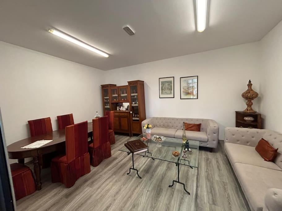 Three-Bedroom Apartment photo 2