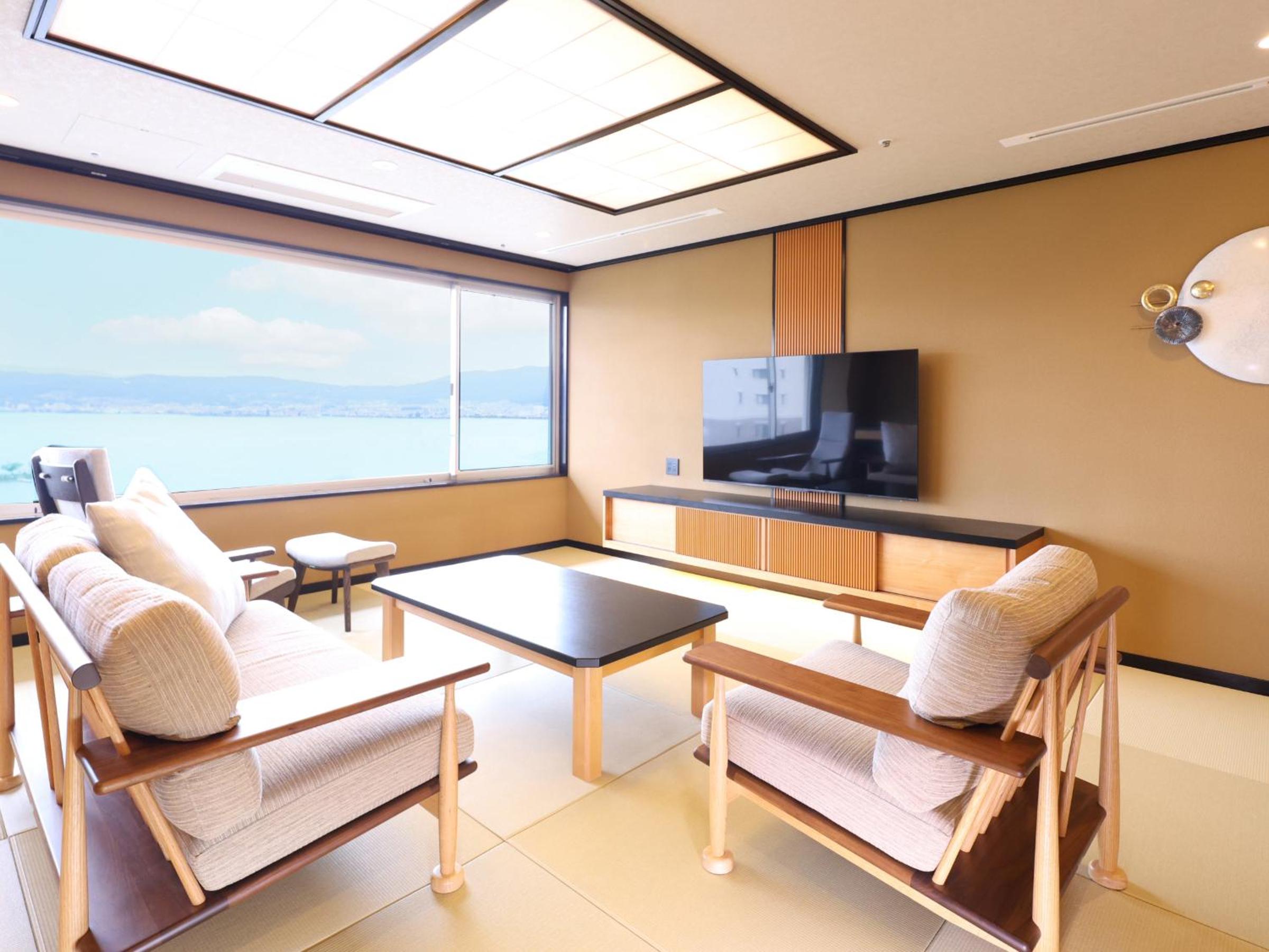 Suite with Spa Bath - Photo 9