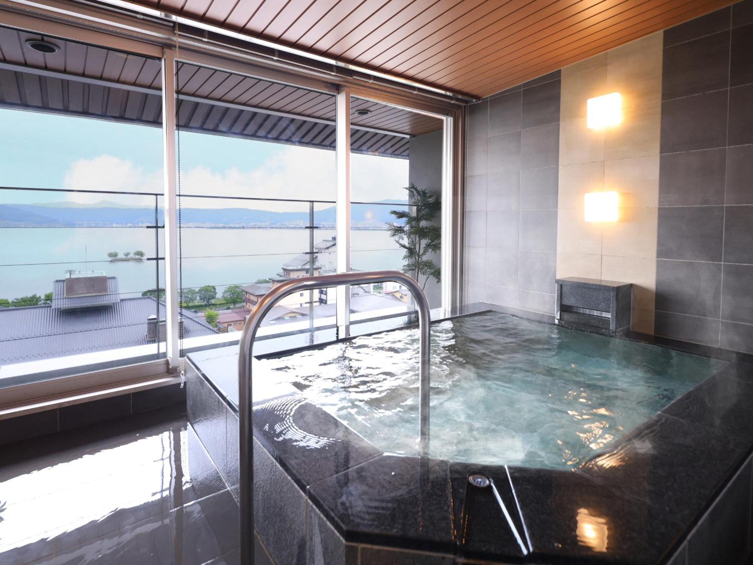Suite with Spa Bath - Photo 2