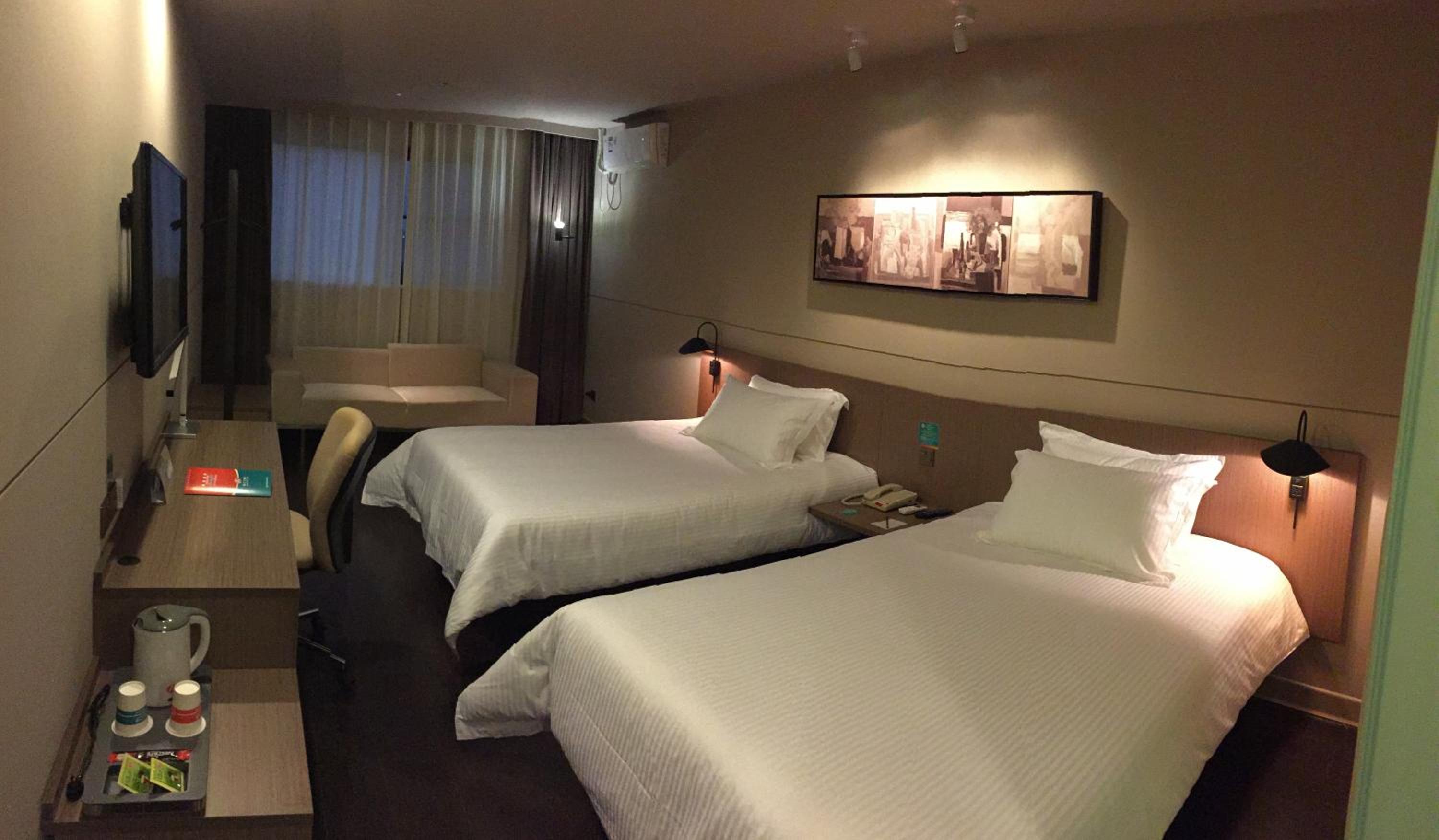 Mainland Chinese Citizens - Business Twin Room B photo 1