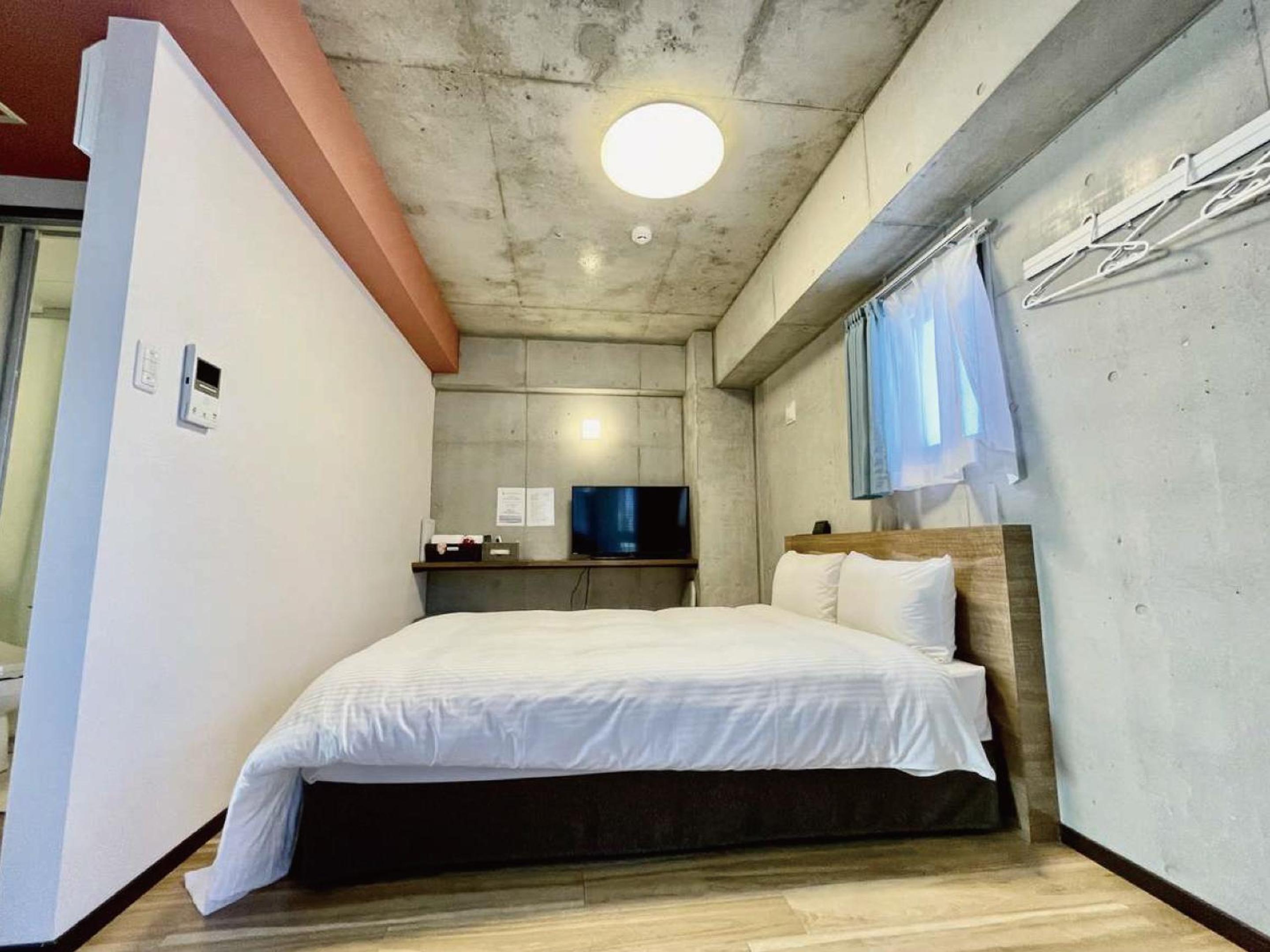 Standard Double Room - Photo 4