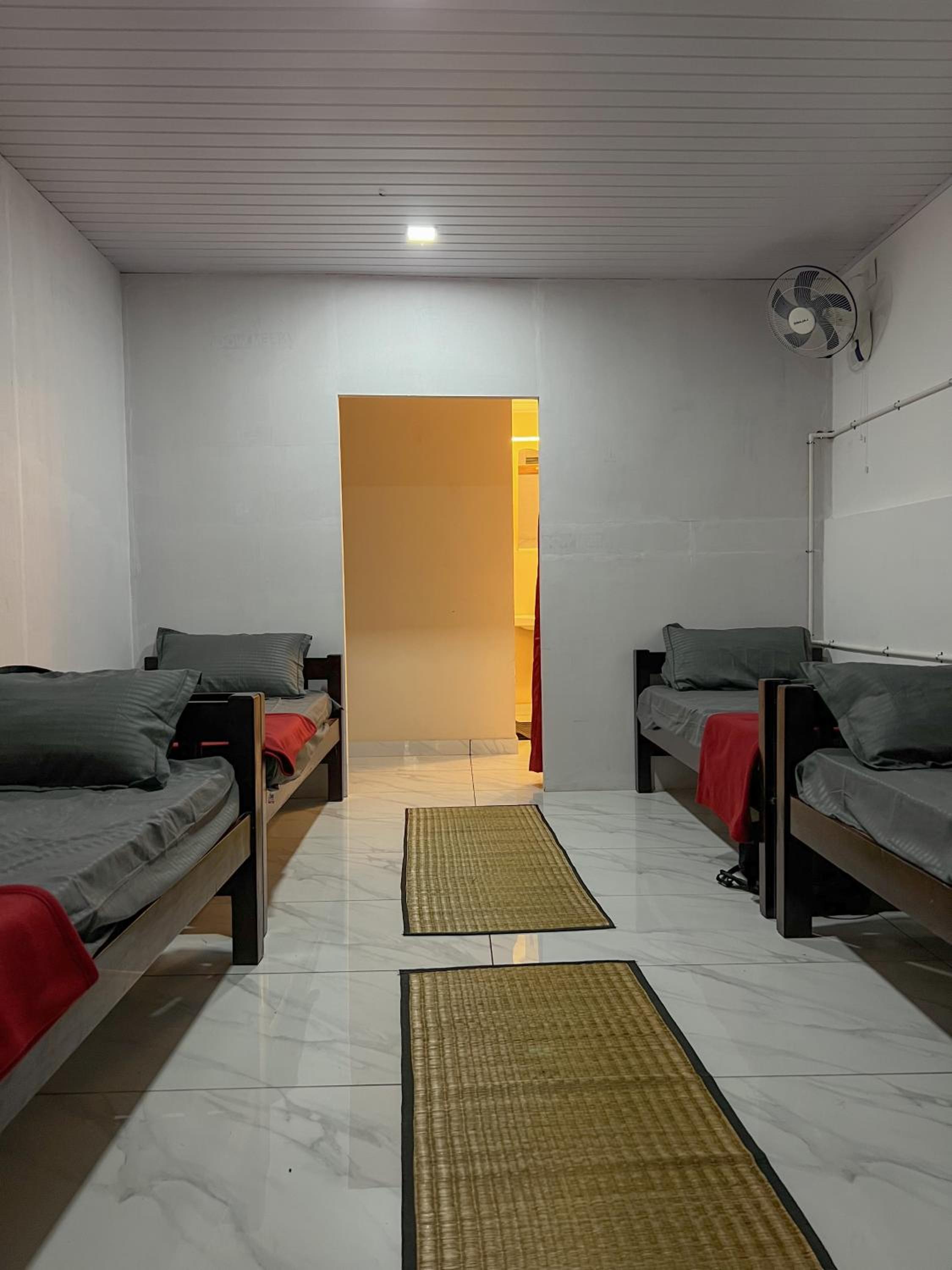 Single Bed in Mixed Dormitory Room photo 2