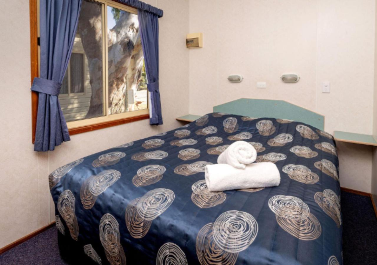 Family Cabin - Sleeps 5