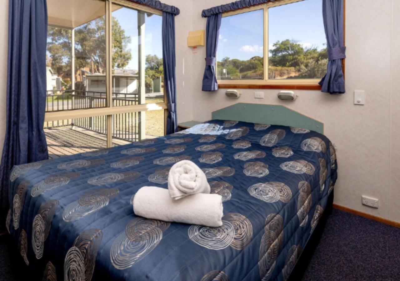 Family Pet Friendly Cabin - Sleeps 4