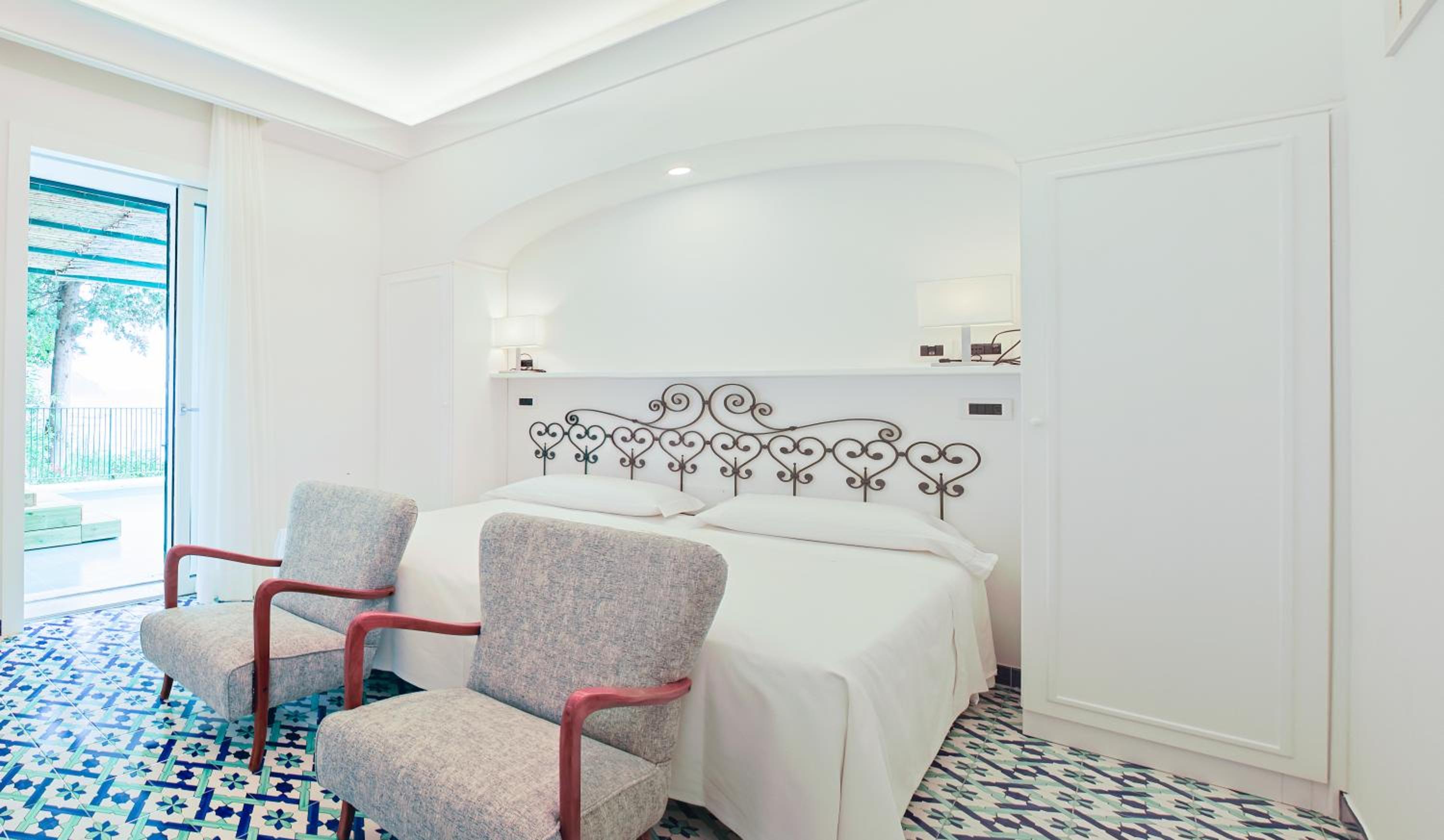 Deluxe Double or Twin Room with Spa Bath - Photo 1