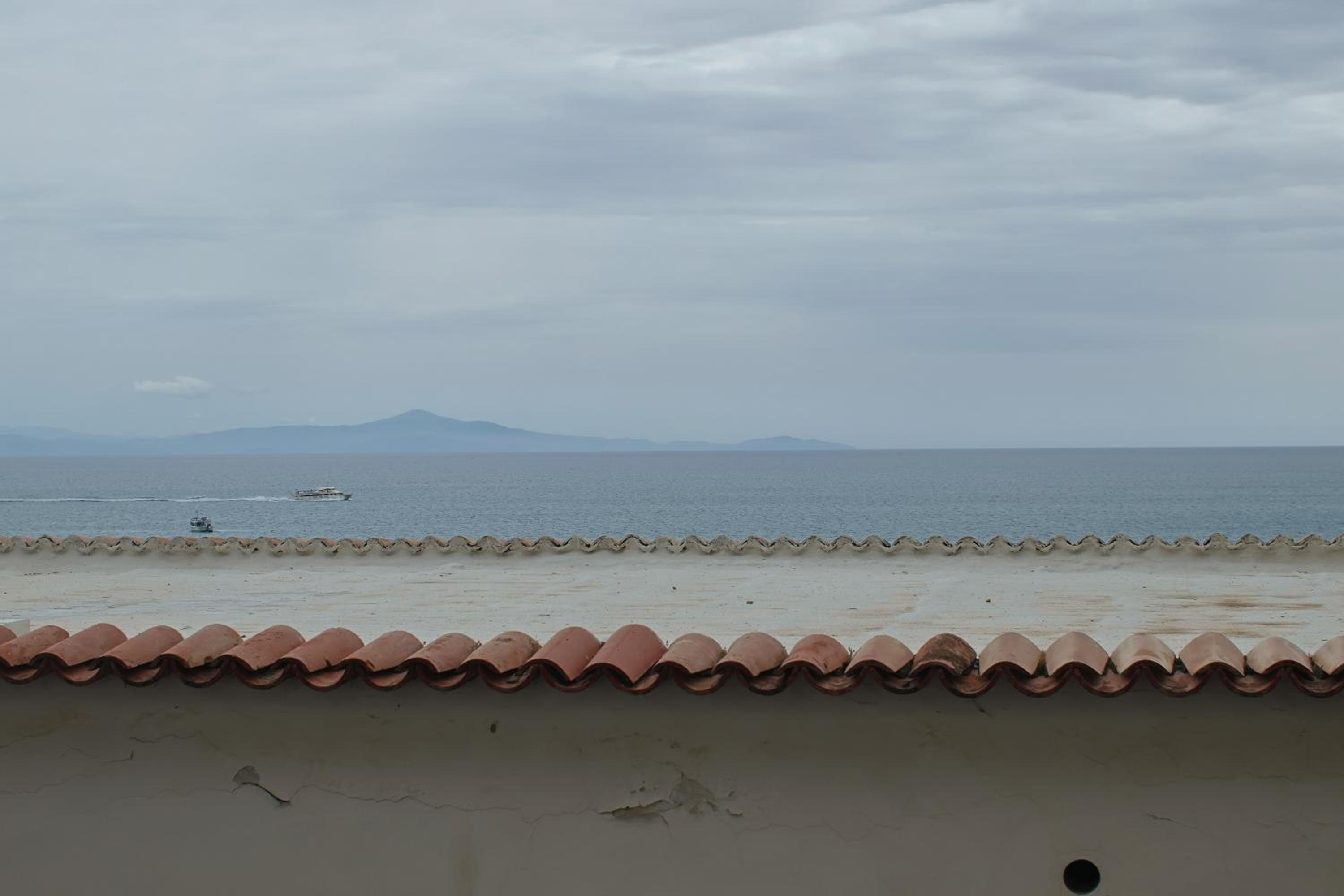 Double or Twin Room with Partial Sea View photo 3