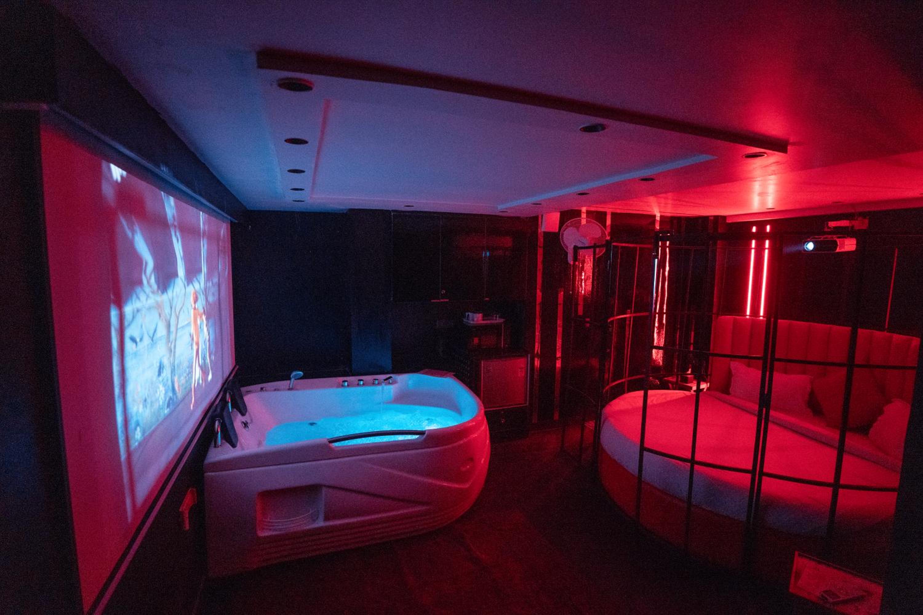 Deluxe Suite photo 3