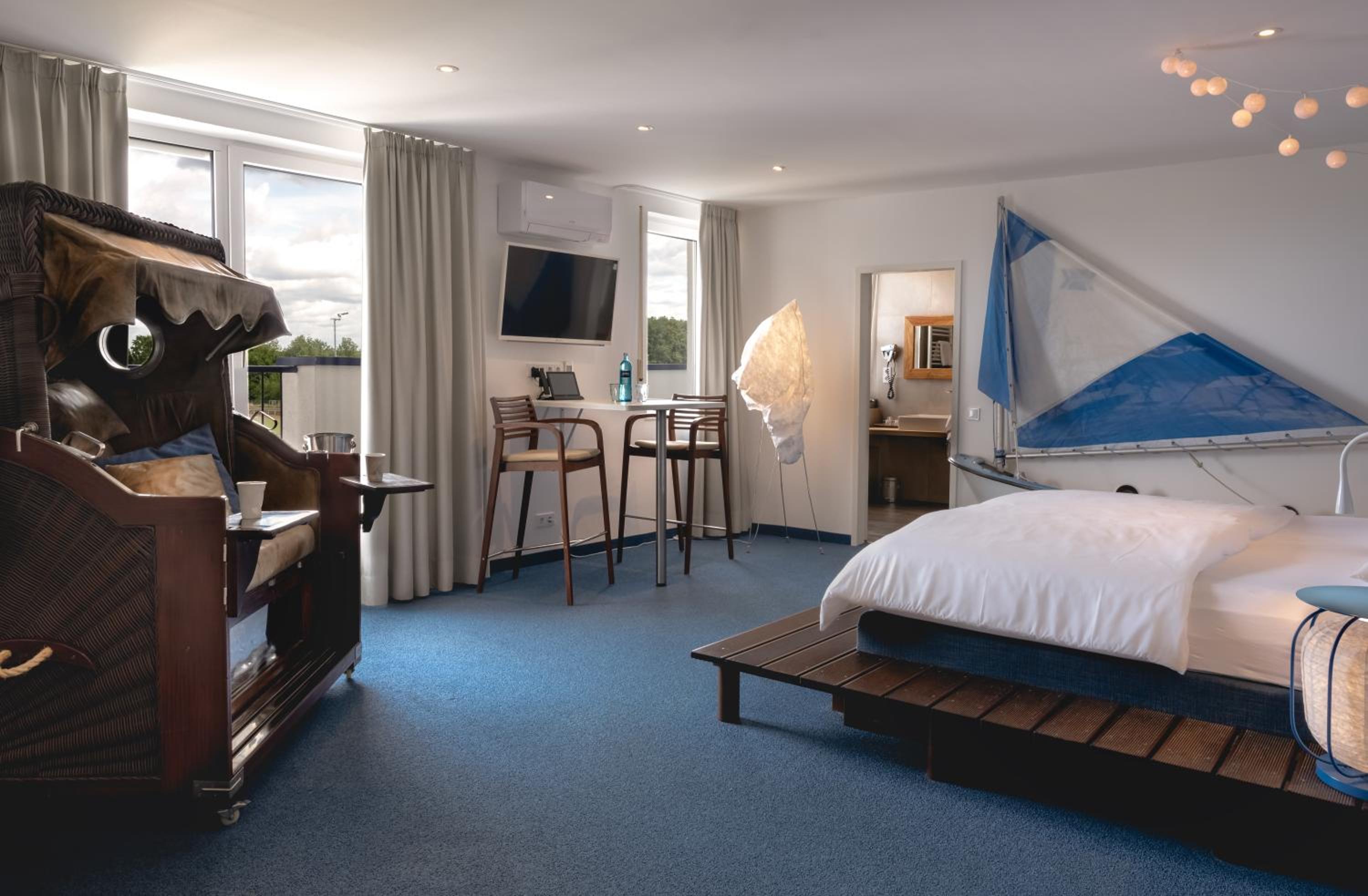 Sailing Suite - Photo 1