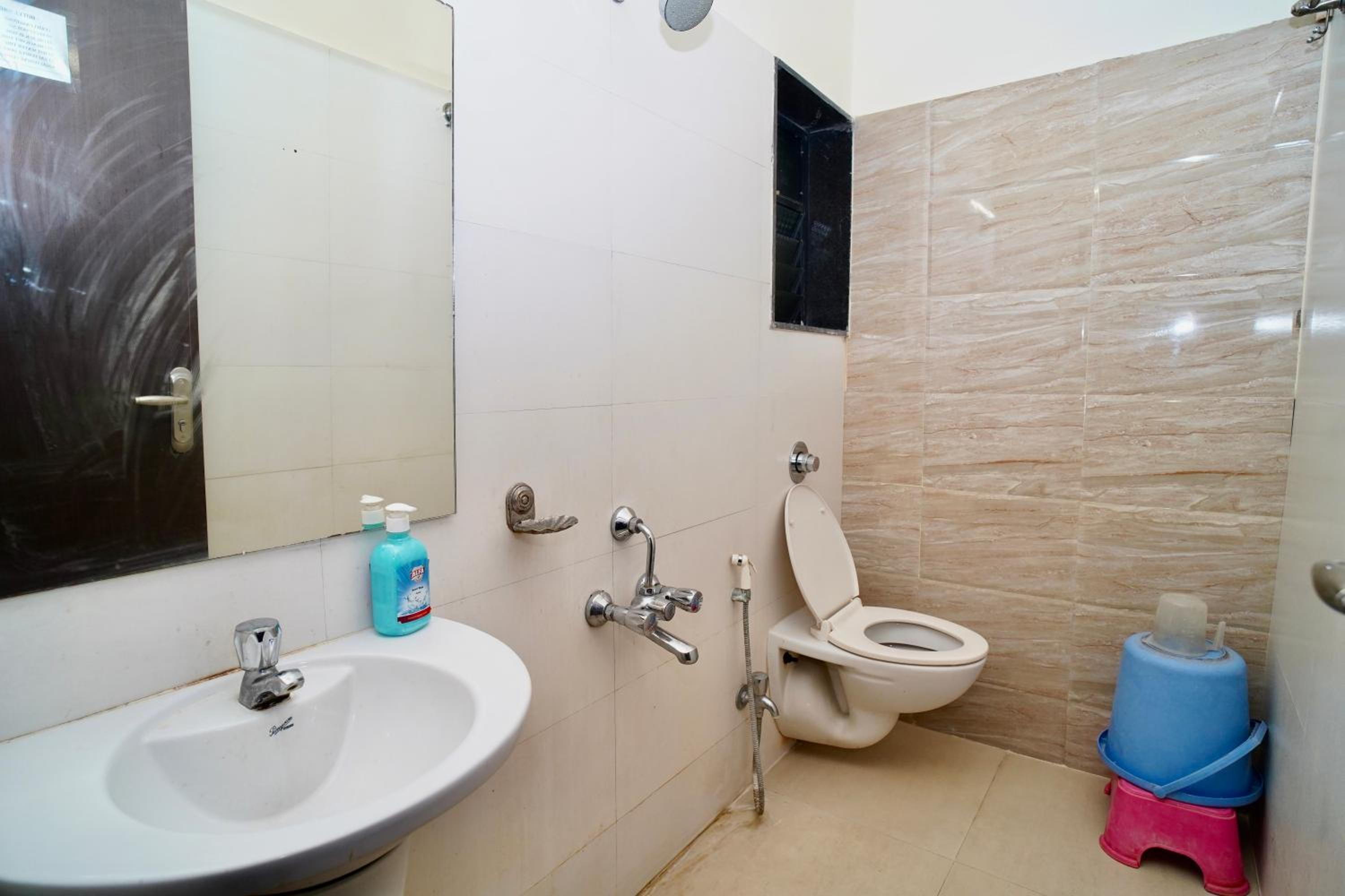 Deluxe Double Room photo 2