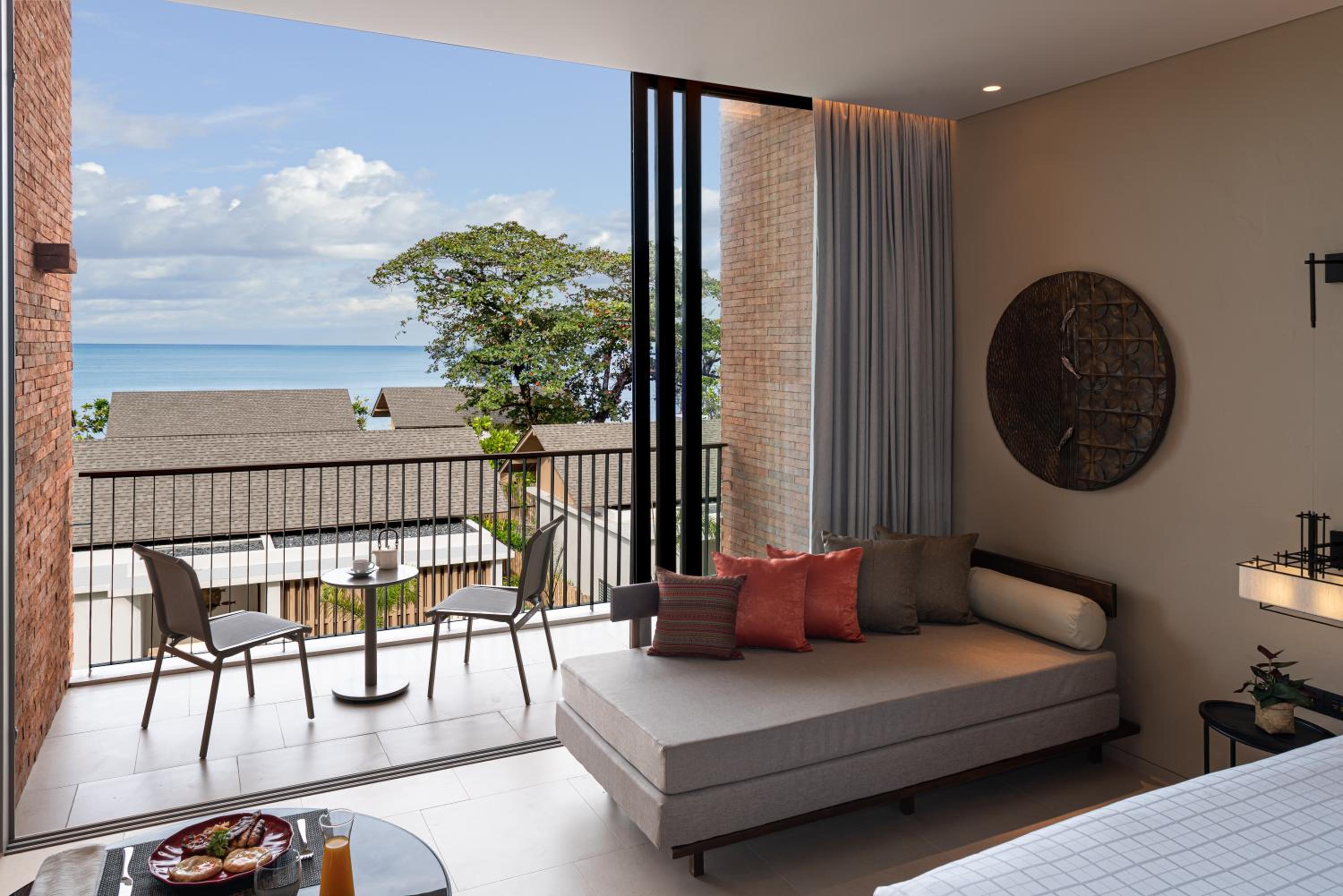 Deluxe King or Twin Room - Photo 3