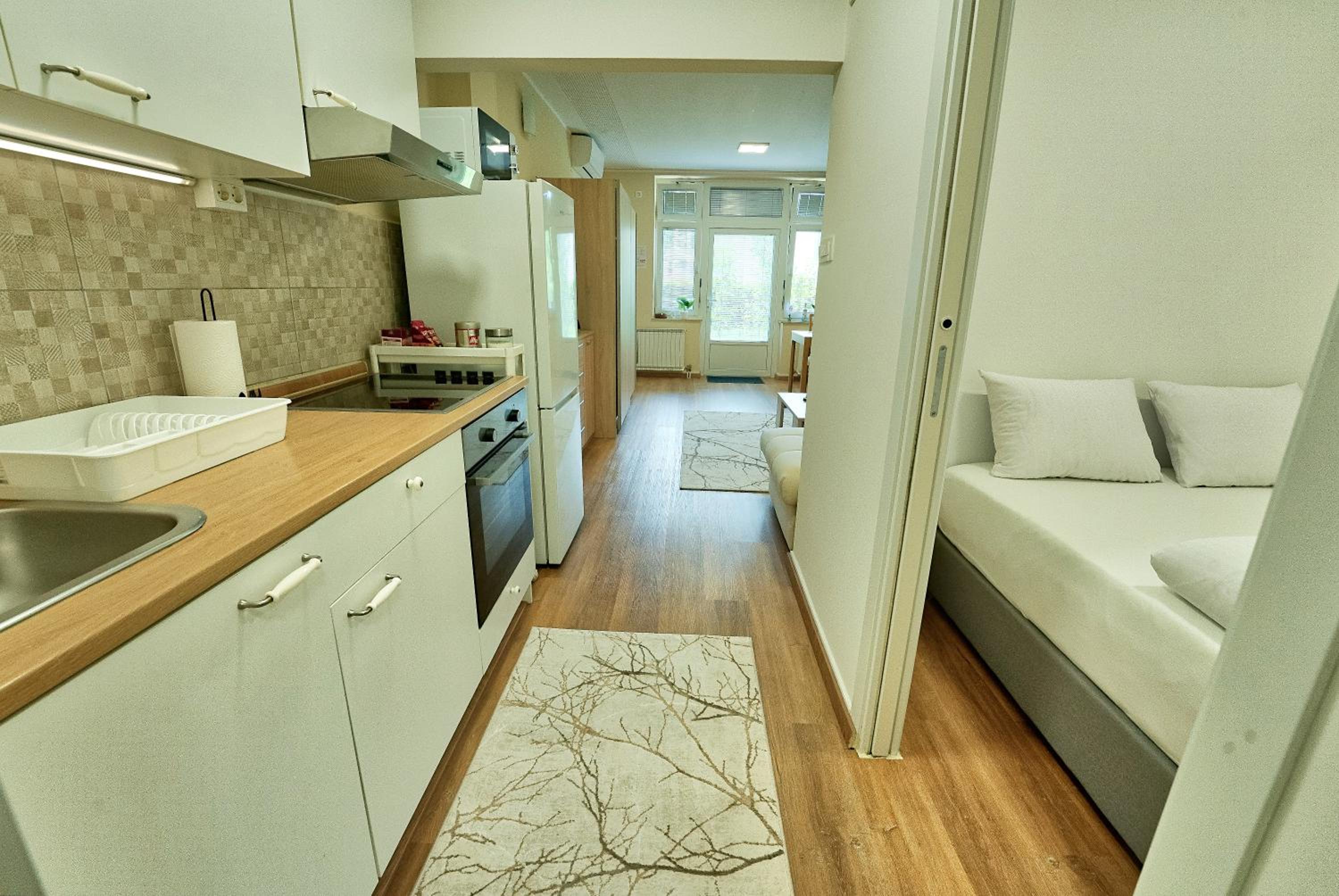 One-Bedroom Apartment photo 3