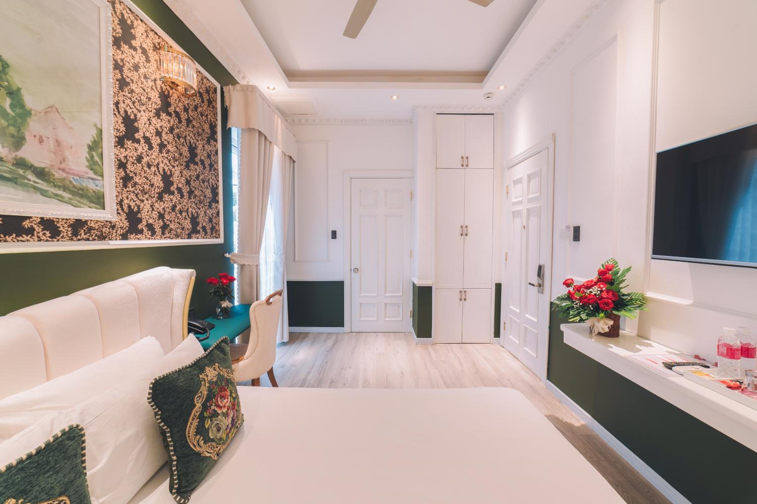 Double Room with Balcony photo 2