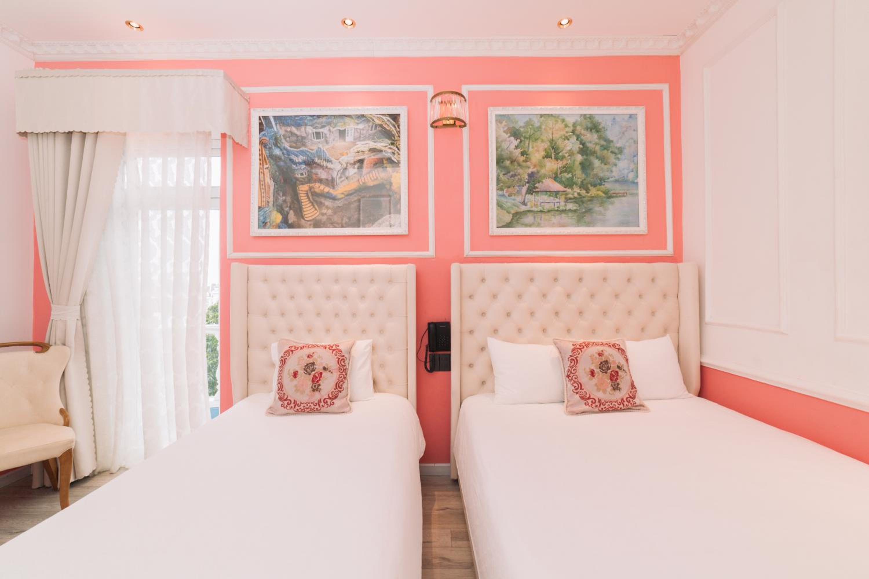 Triple Room with Balcony photo 3